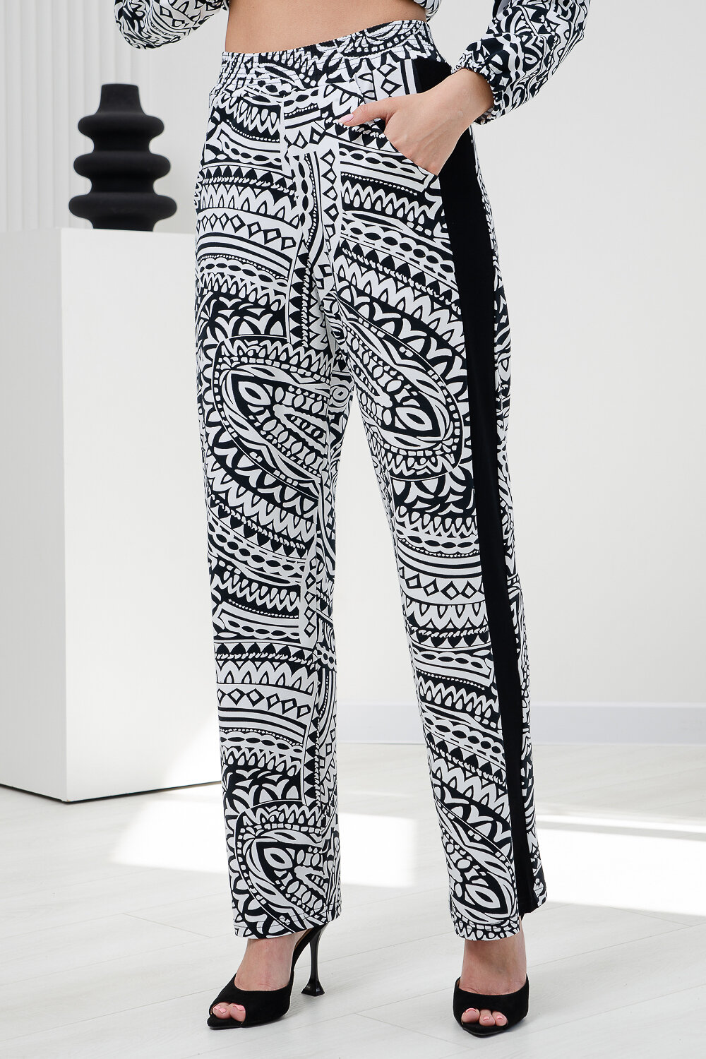 ст. цена1098руб.! 10981098Натали Брюки 8362орнамент