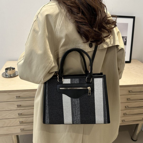 Женская кожаная текстильная сумка DC-311 BLACK