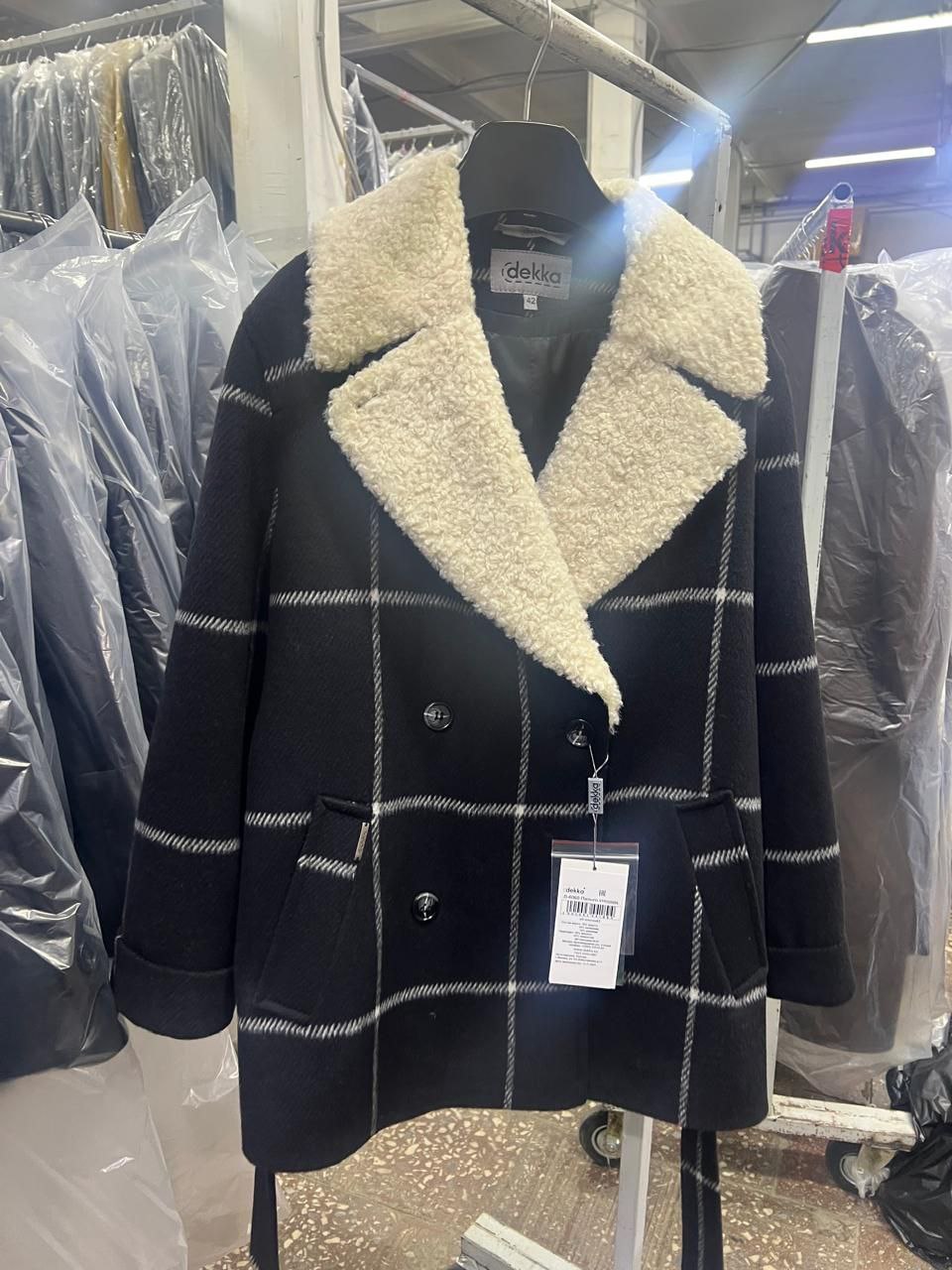 НОВИНКА ЗИМА 25-26г.! Пальто утепленное короткое женское