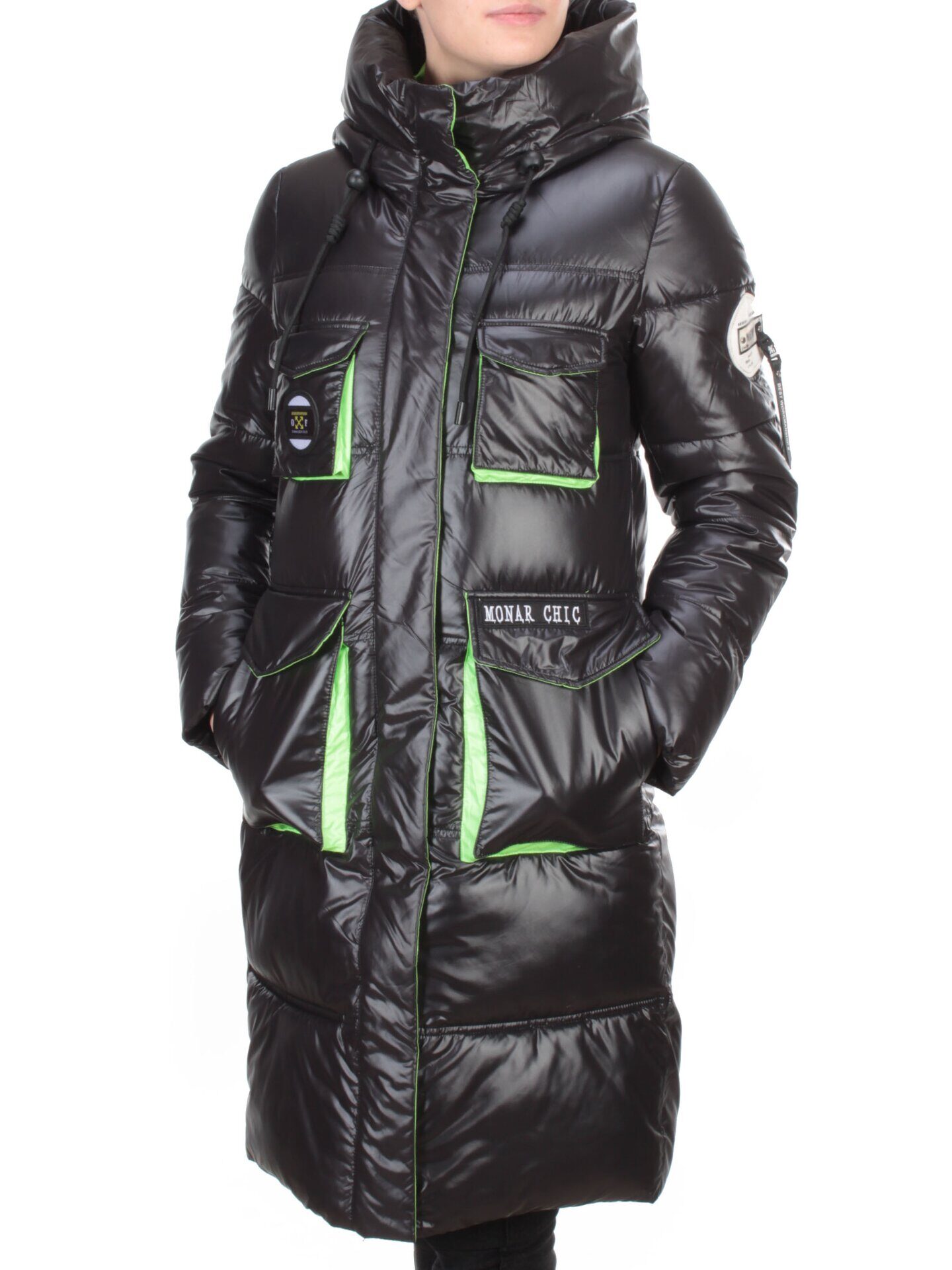 2187 BLACK Куртка зимняя женская AIKESDFRS (200 гр. холлофайбера)