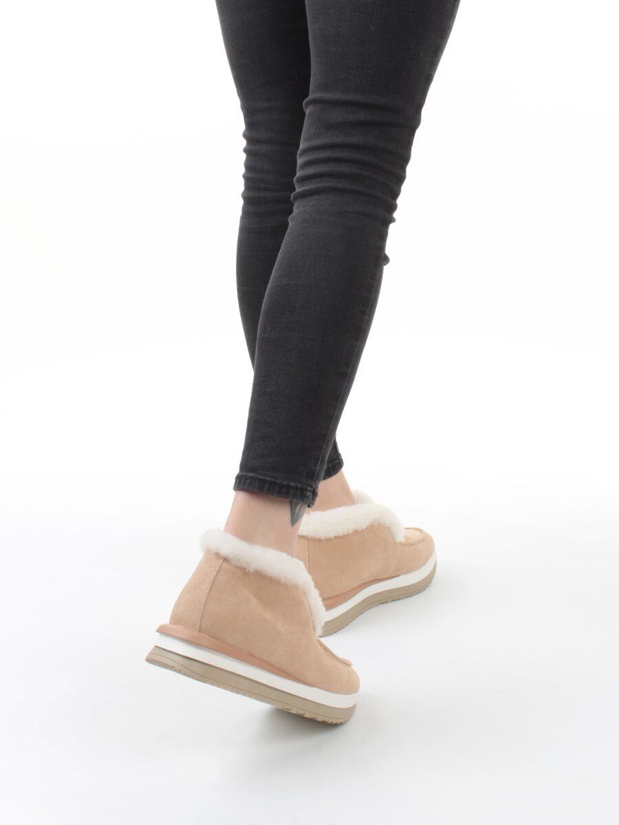 04-5521-2 APRICOTS Ботинки зимние женские (натуральная кожа, 100% шерсть)