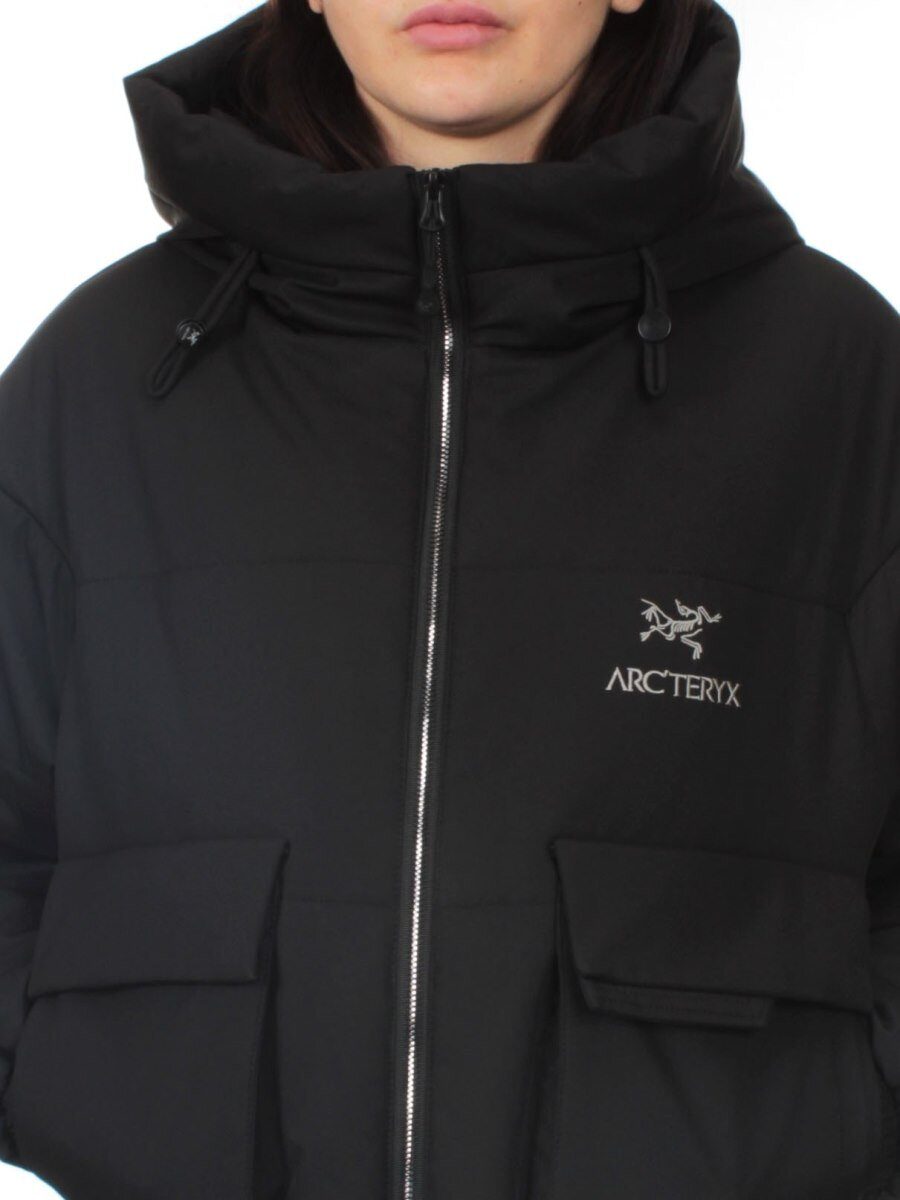 288 BLACK Куртка зимняя облегченная женская (верблюжья шерсть)