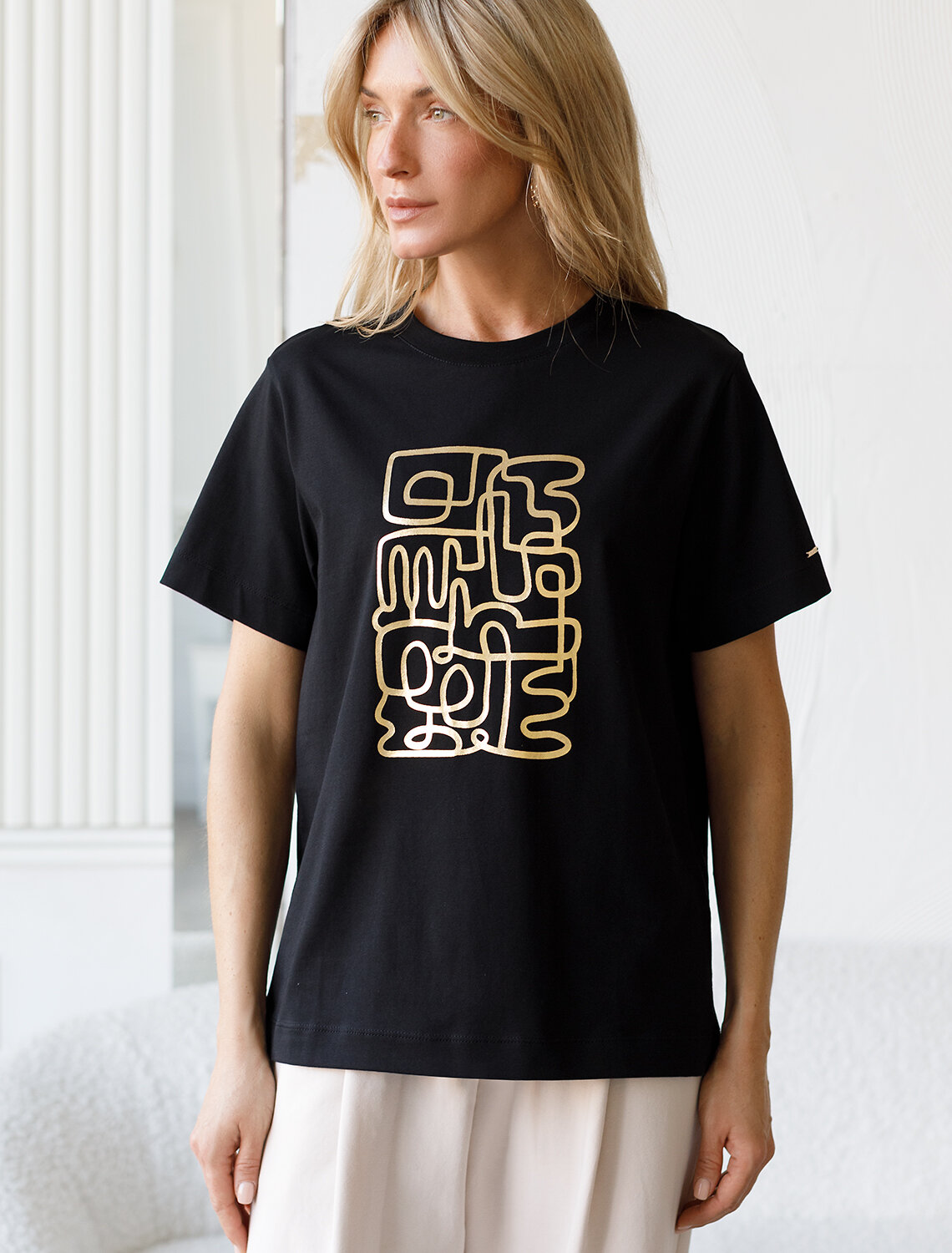 ст. цена1490руб.! VILATTE Футболка D49.098черный_лабиринт