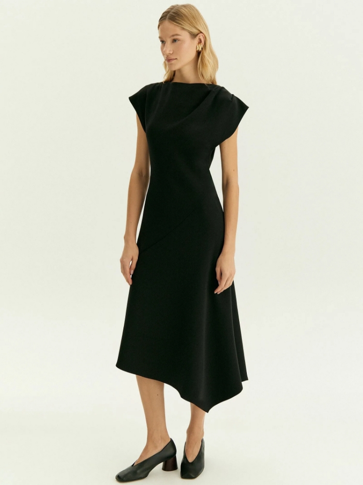 Трикотажное платье миди косого кроя из хлопка ,
55% хлопок, 42% полиэстер, 3% эластан ,