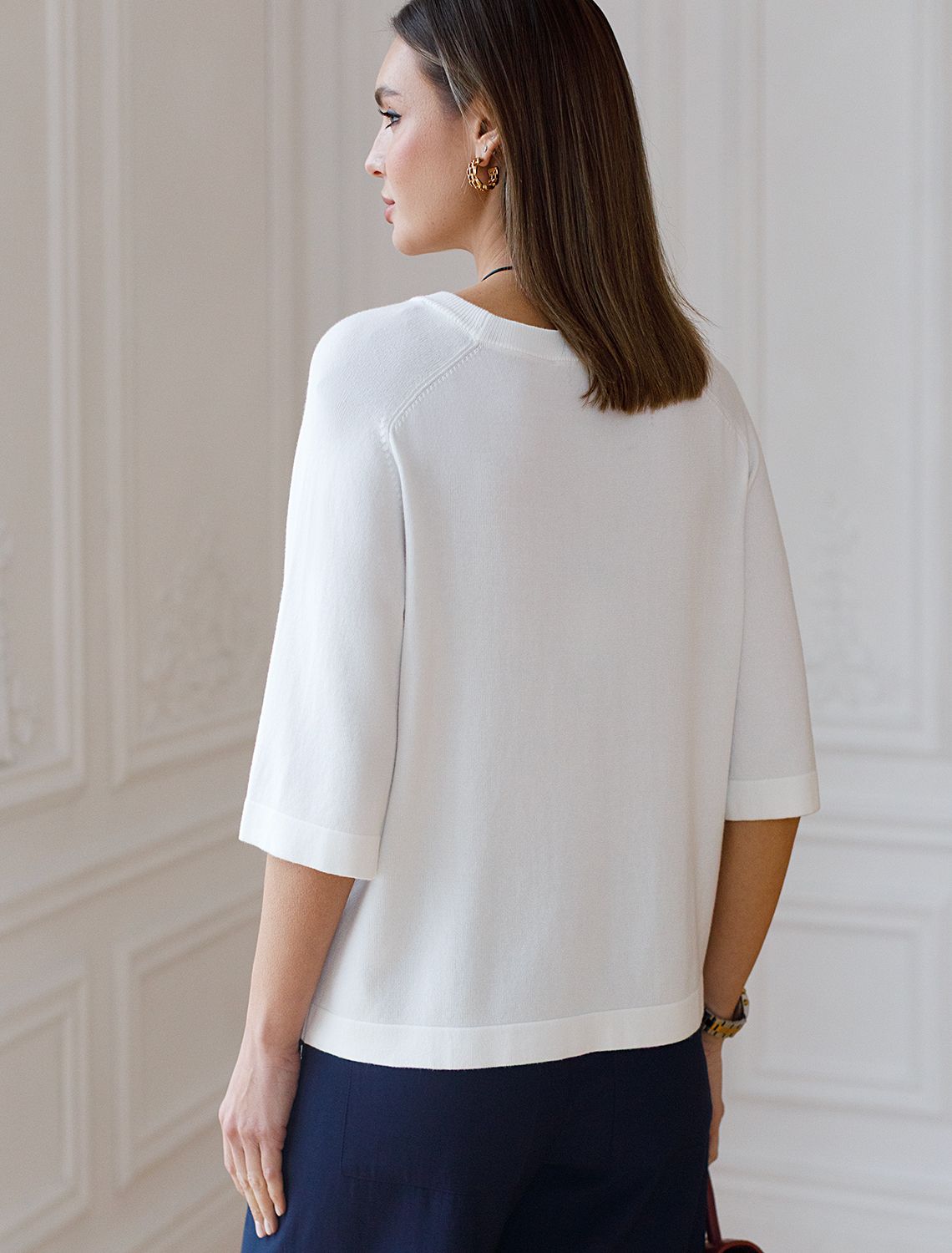 Свободный джемпер с рукавом 3/4 тонкой вязки из вискозы D39.403 белый