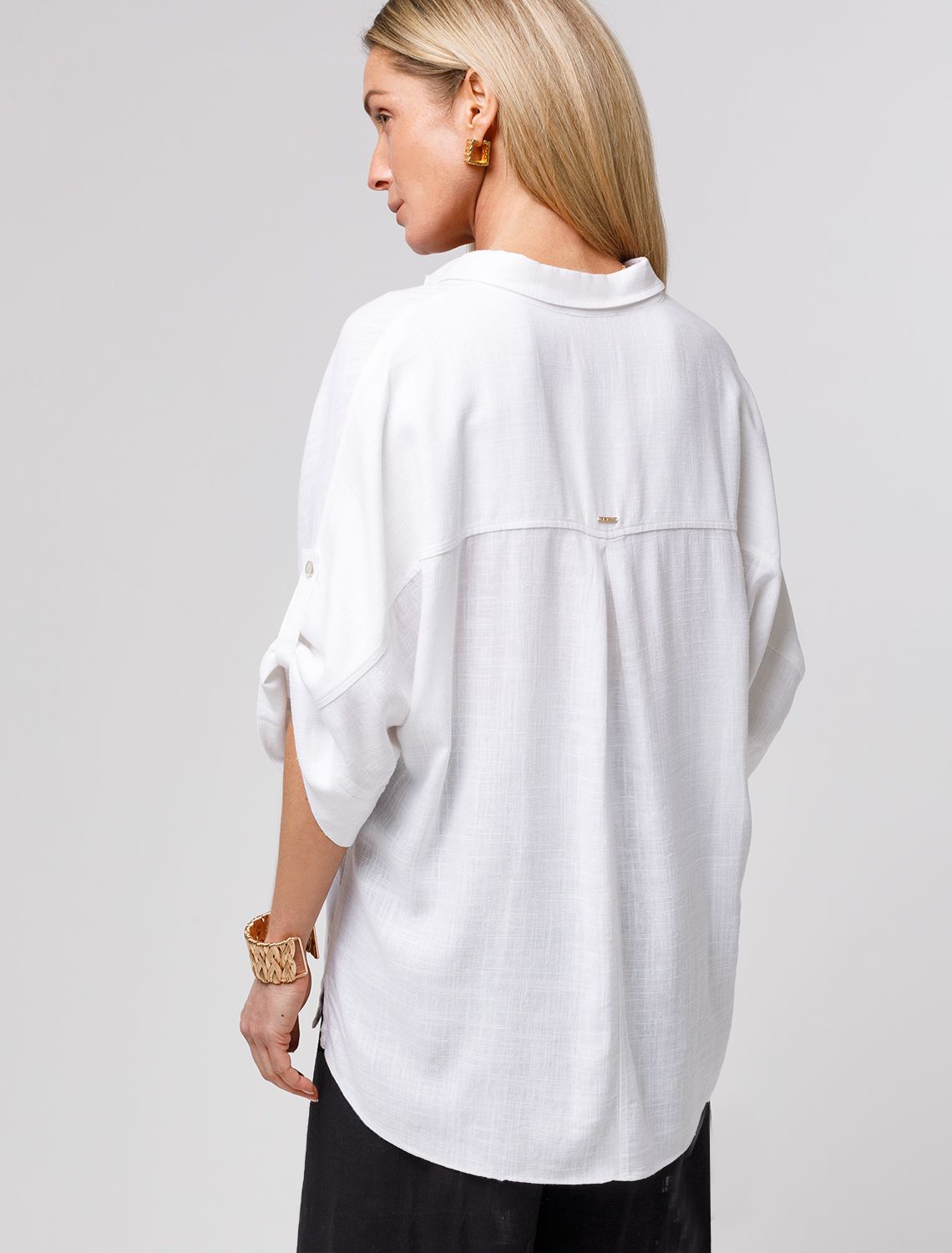 Ст.цена 2690р Блузка с цельнокроеным рукавом изо льна с вискозой D29.237 белый