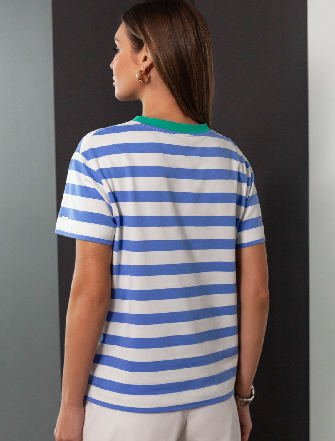 Футболка из премиального хлопка с эластаном D49.989 белый-васильковый