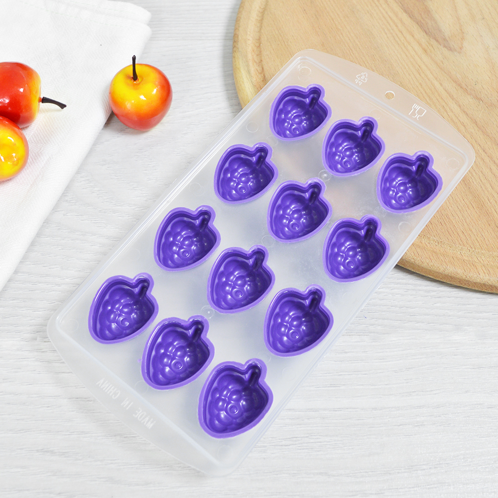 Форма для льда пластиковая с силиконом