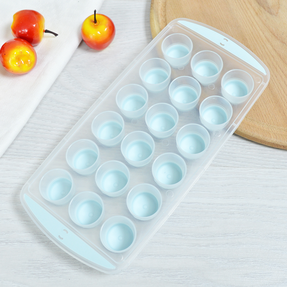 Форма для льда пластиковая с силиконом