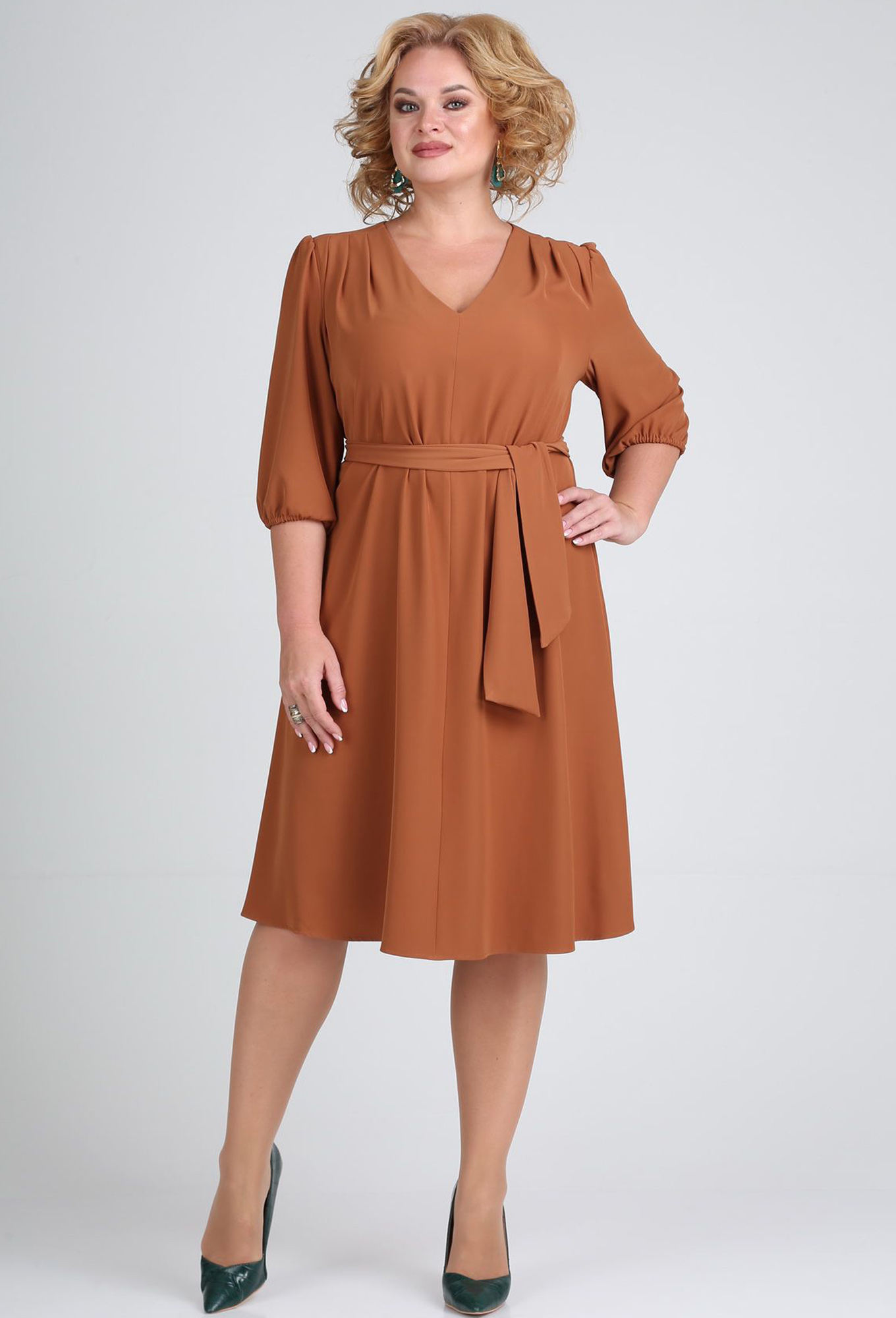 ст. цена2299руб.! Платье Diamant 1713 коричневый