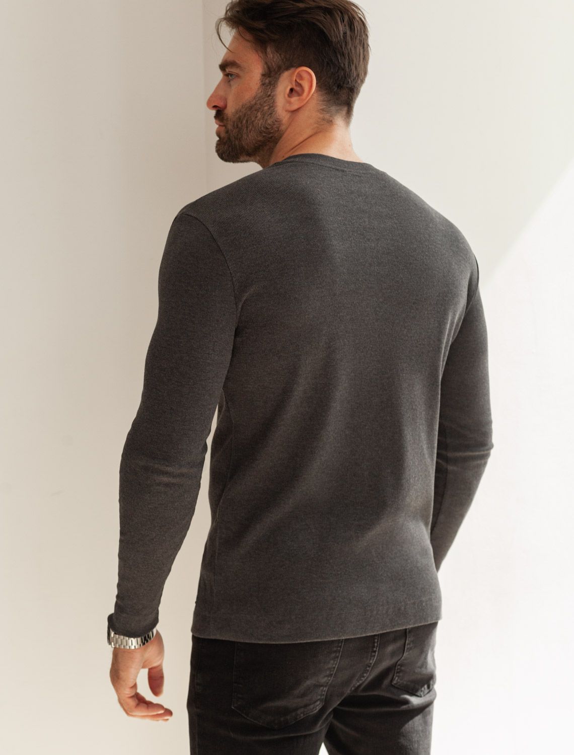 Лонгслив из премиального хлопка с эластаном