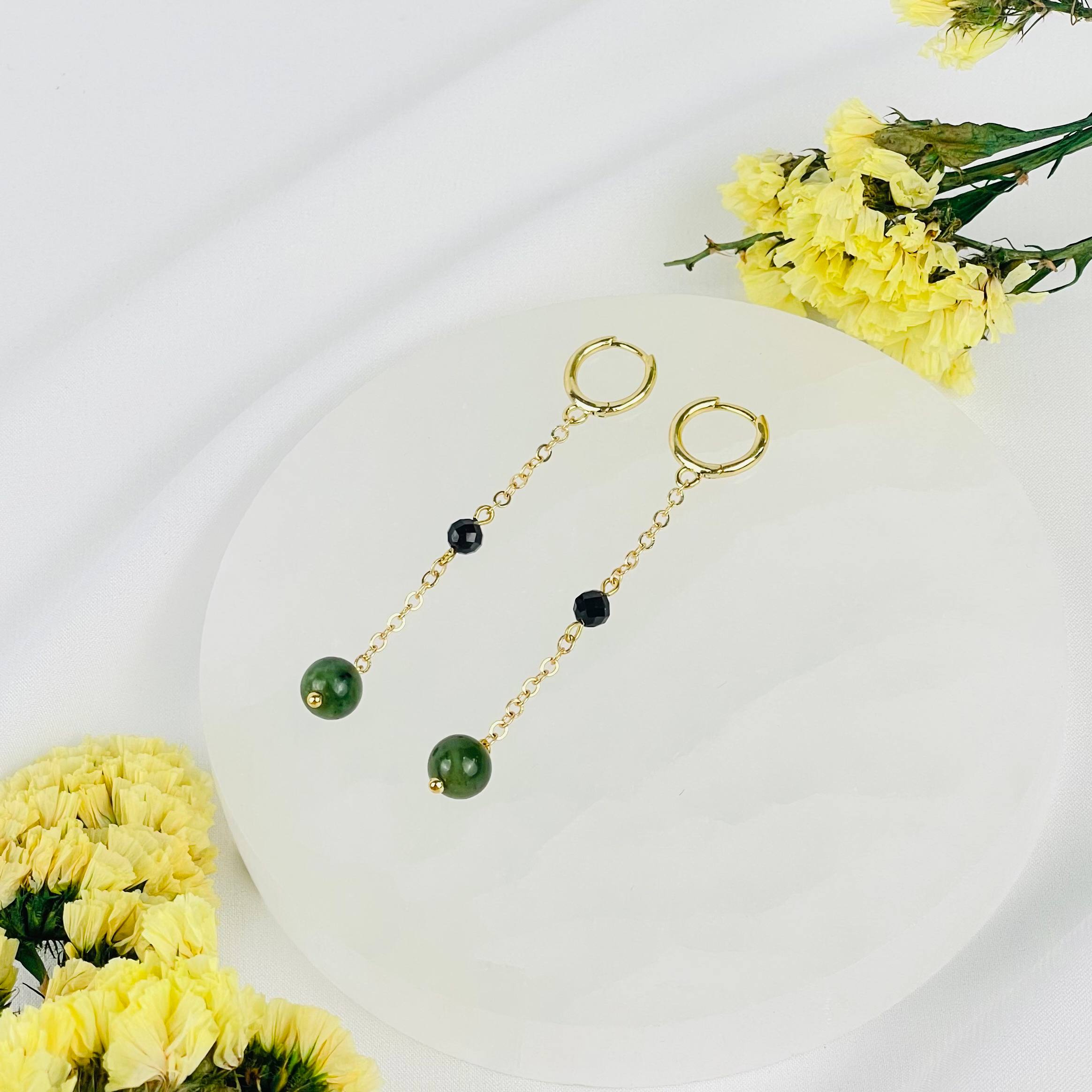 Радуга Самоцветов Серьги на цепочке из Нефрита и Шпинели