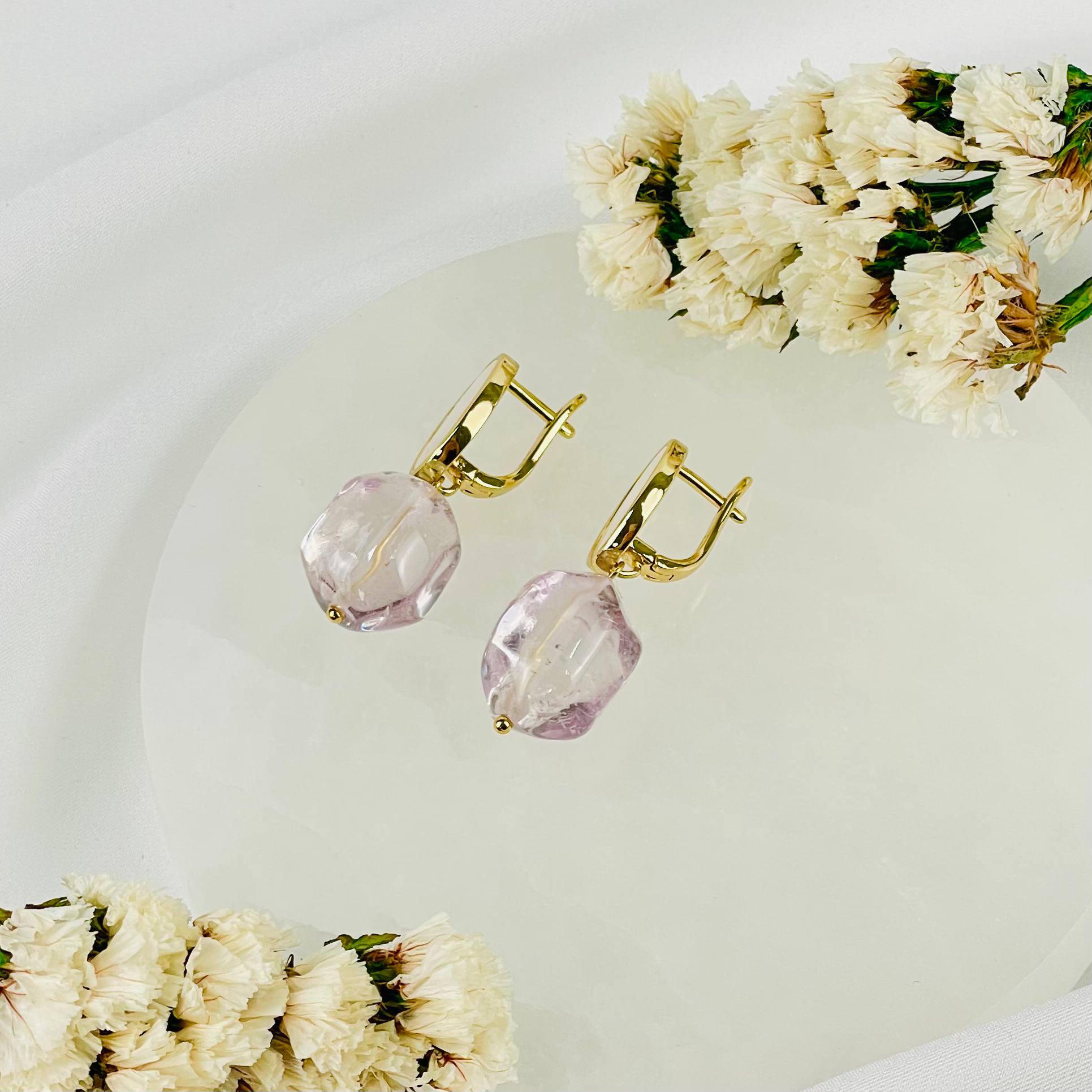 Радуга Самоцветов Серьги из лавандового Аметиста с Перлматром