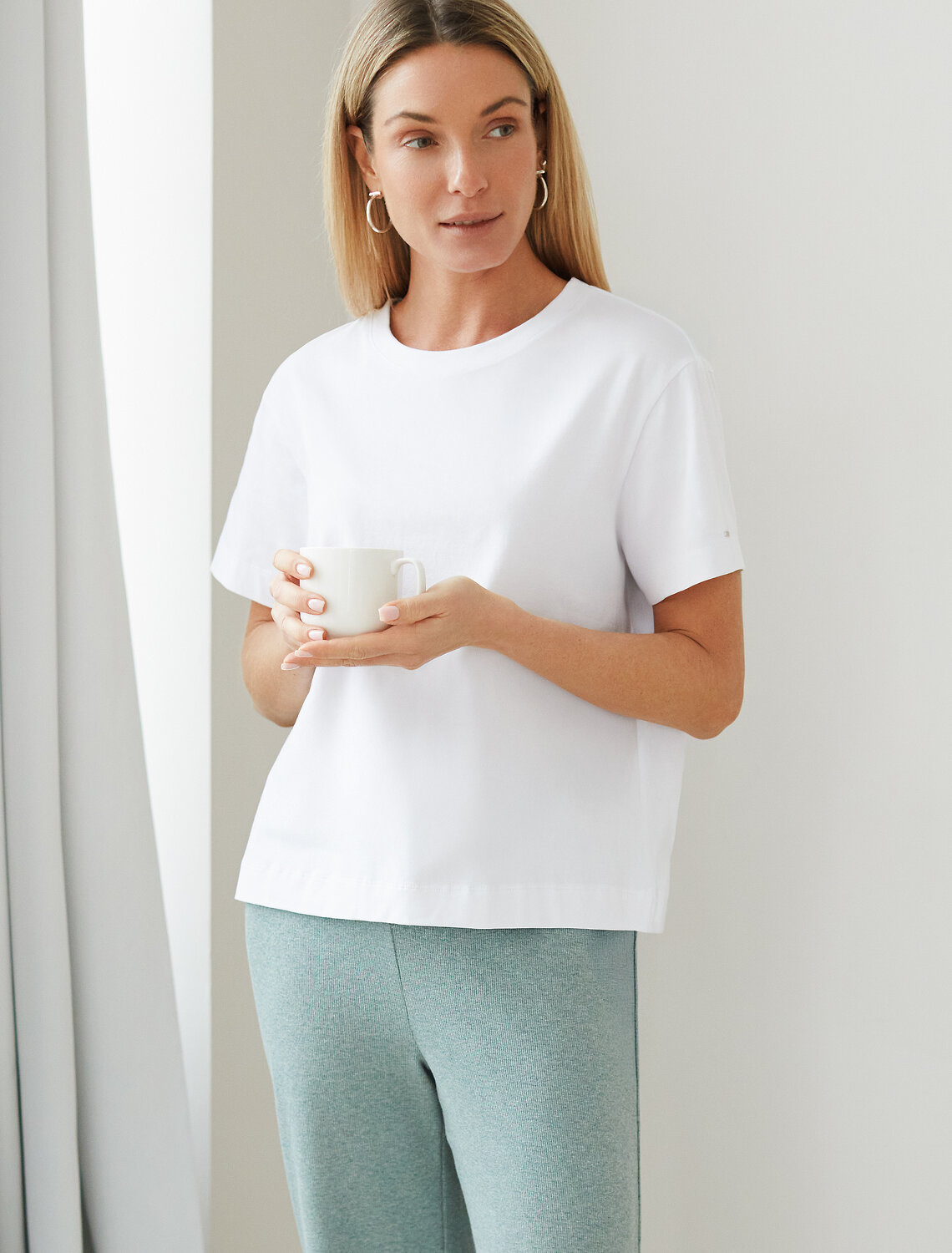 ст. цена1190руб.! VILATTE Футболка D49.987белый