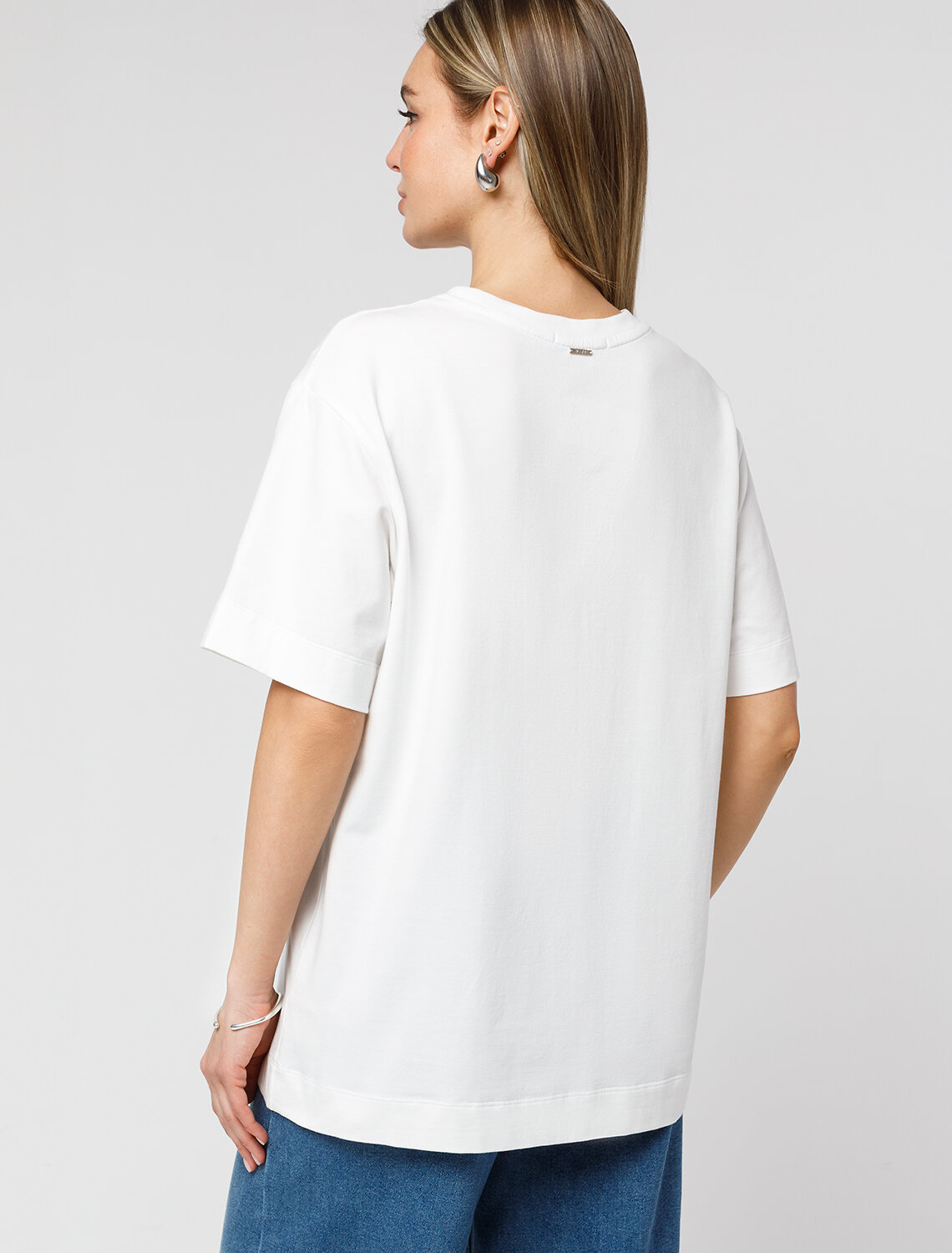 ст. цена1690руб.! VILATTE Футболка D49.978белый_own your magic