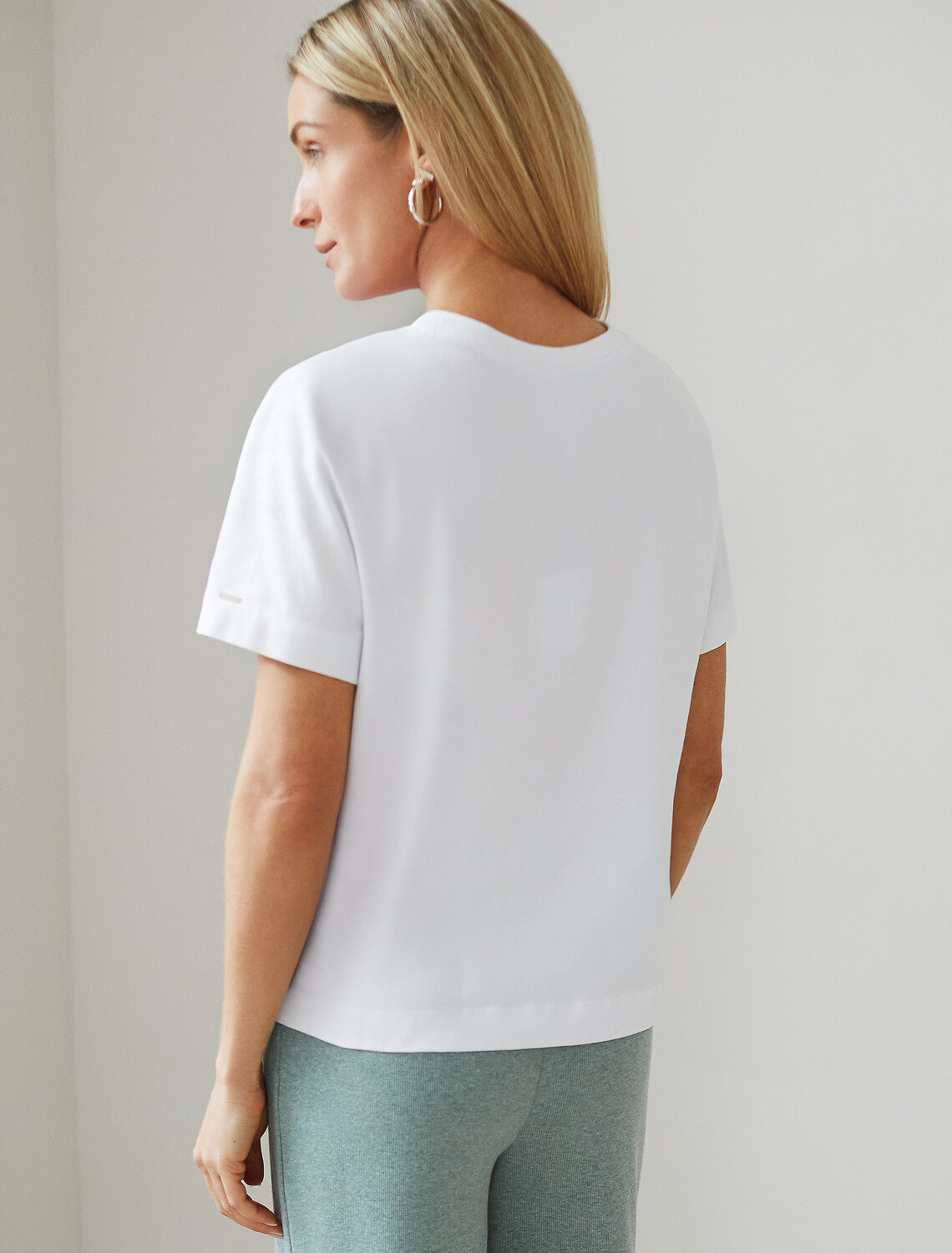 ст. цена1190руб.! VILATTE Футболка D49.987белый