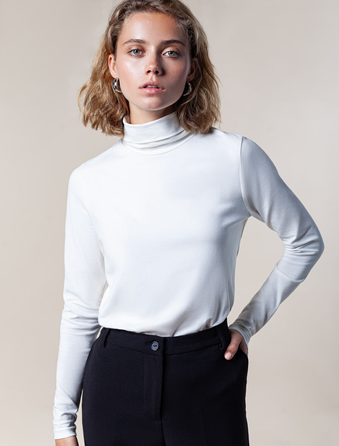 ст. цена1290руб.! VILATTE Джемпер D49.954белый