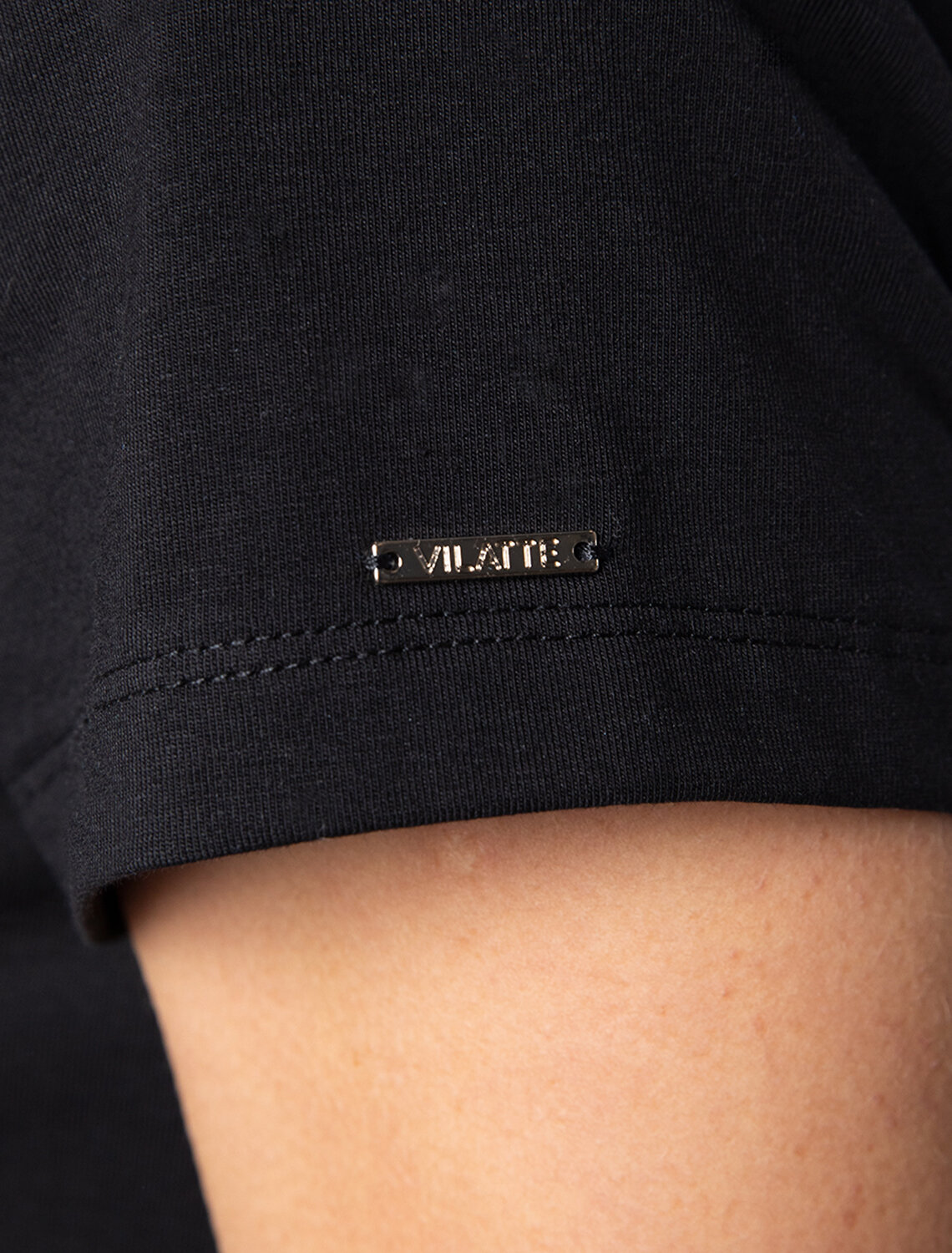 ст. цена1190руб.! VILATTE Футболка D49.980черный
