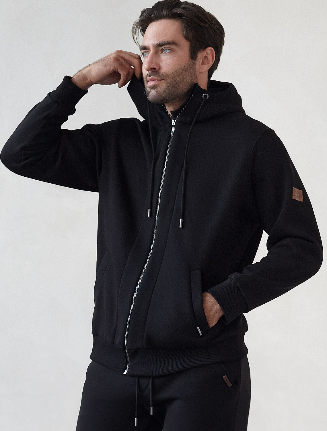 ст. цена3990руб.! VILATTE Джемпер U49.037