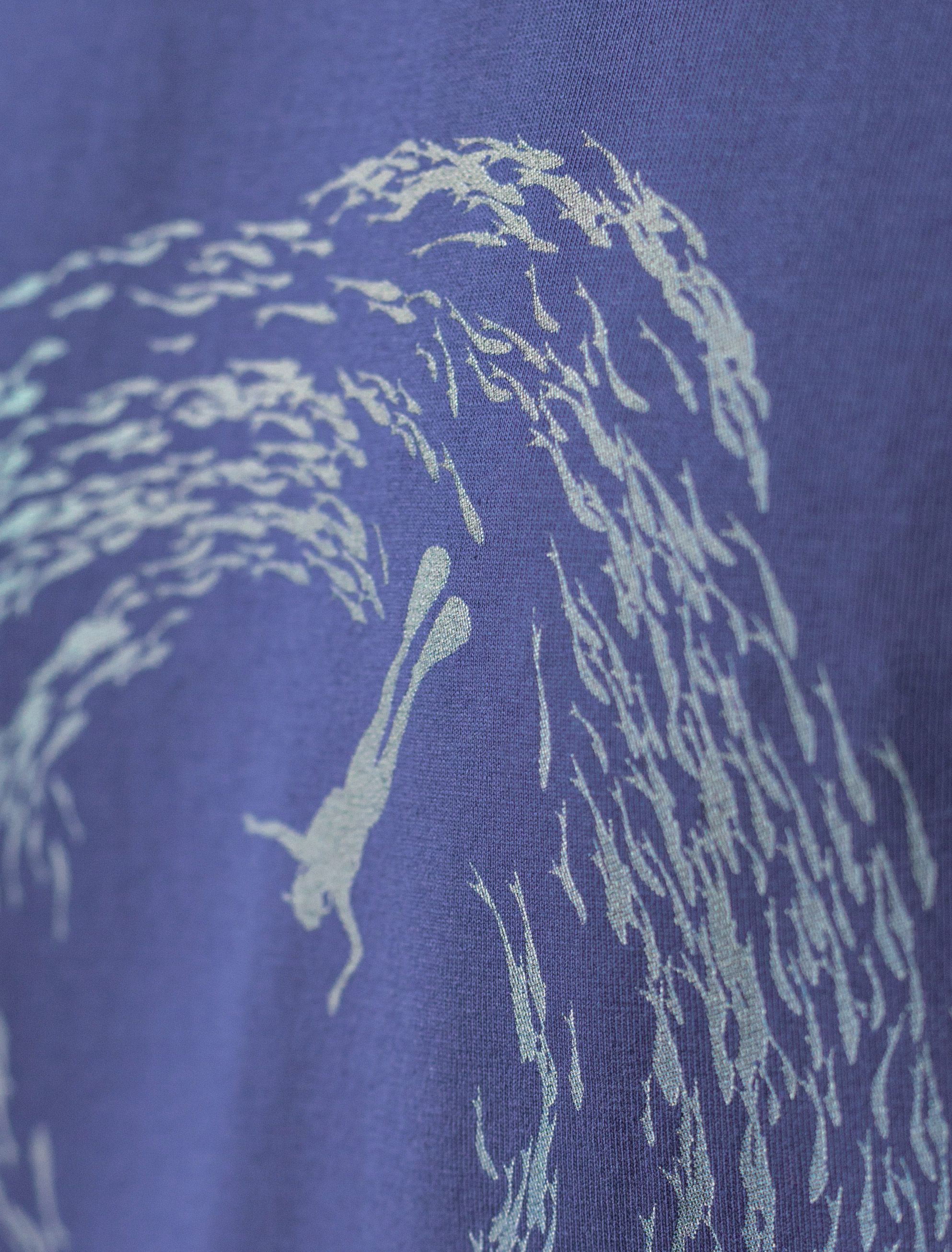 Ст.цена 1190р Футболка из премиального хлопка с авторским принтом U49.045 т.синий_ocean