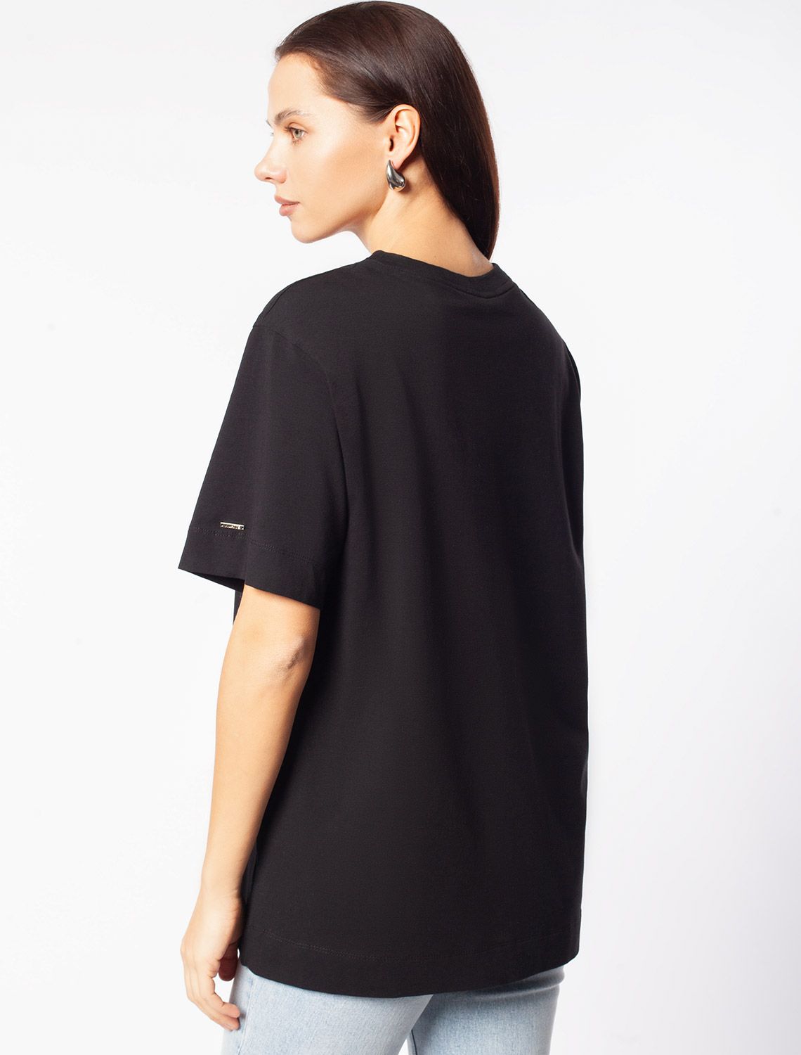 Ст.цена 1590р Удлиненная футболка over-size с принтом стразами D49.978 черный_own your magic