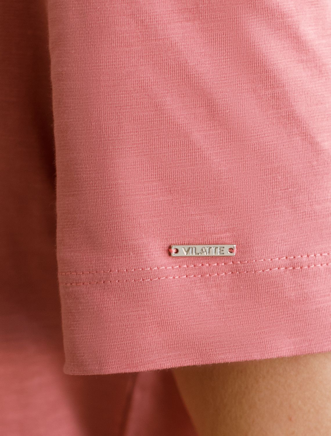 Ст.цена 1490р Футболка из фактурного полотна с авторским принтом D49.071 терракотовый_Spain