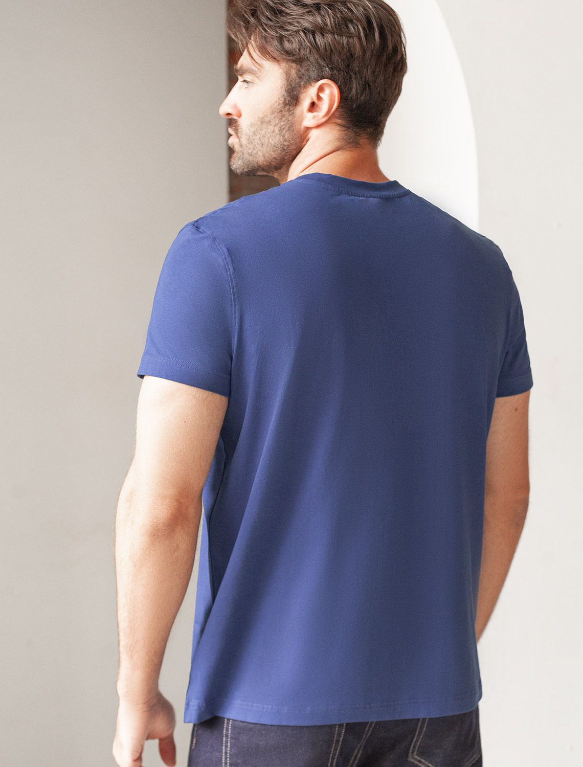 Ст.цена 1190р Футболка из премиального хлопка с авторским принтом U49.045 т.синий_ocean