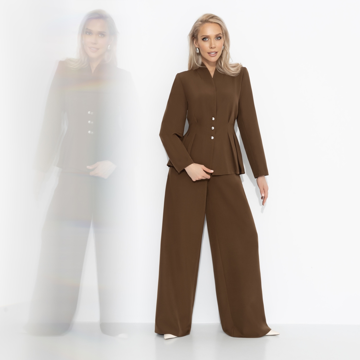 Брючный костюм приталенного силуэта, Время знаков (2 в 1, пылкая штучка)