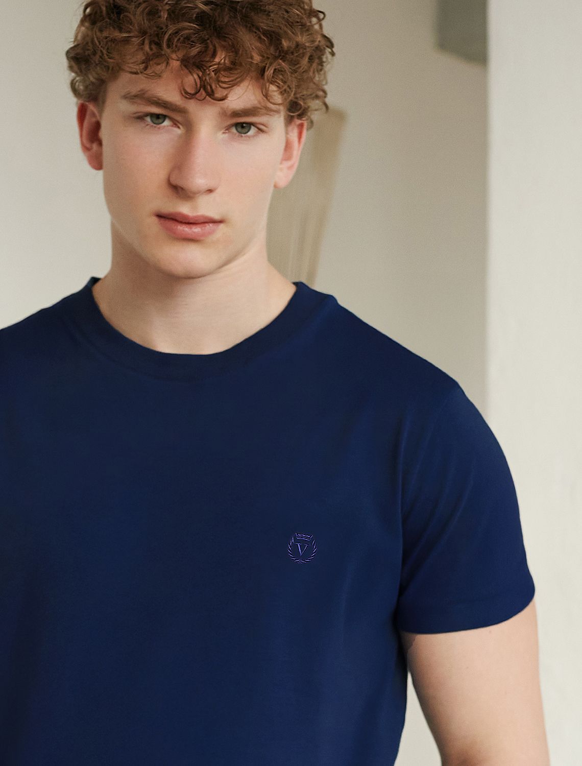 Было:1190руб. Акция НГ!1010руб. Футболка базовая полуприлегающая из премиального хлопка с эластаном