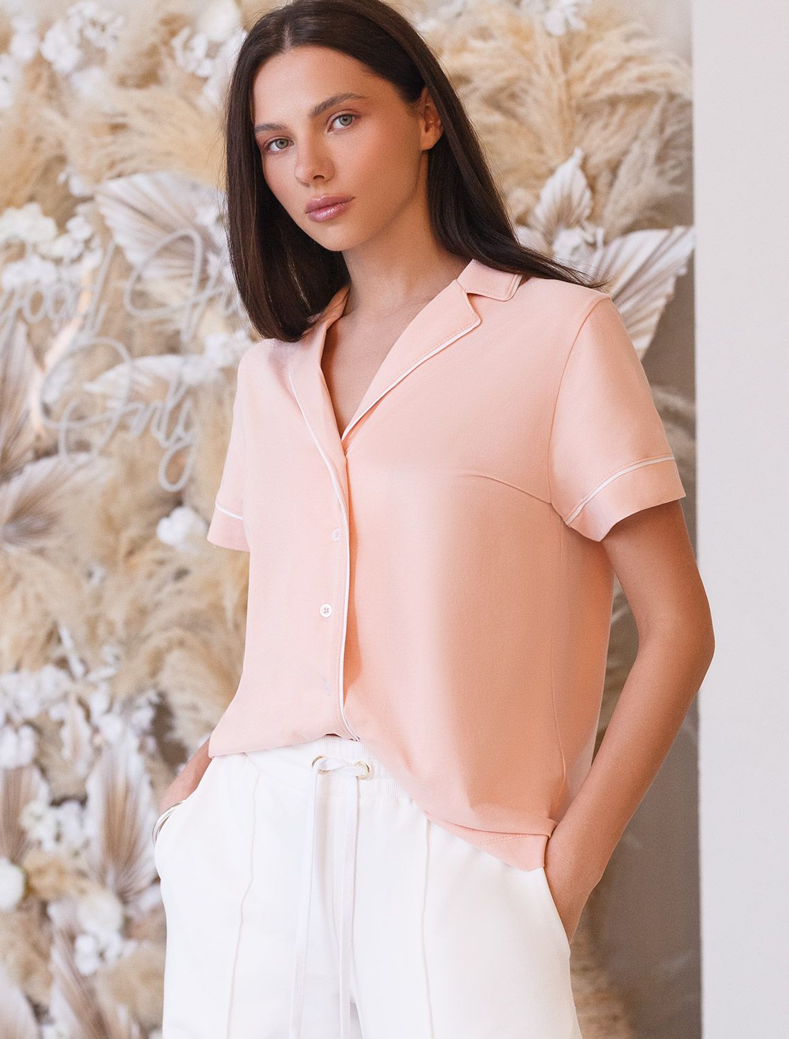 Было:1690руб. Акция НГ!1435руб. Блузка из эластичного хлопка с контрастным кантом