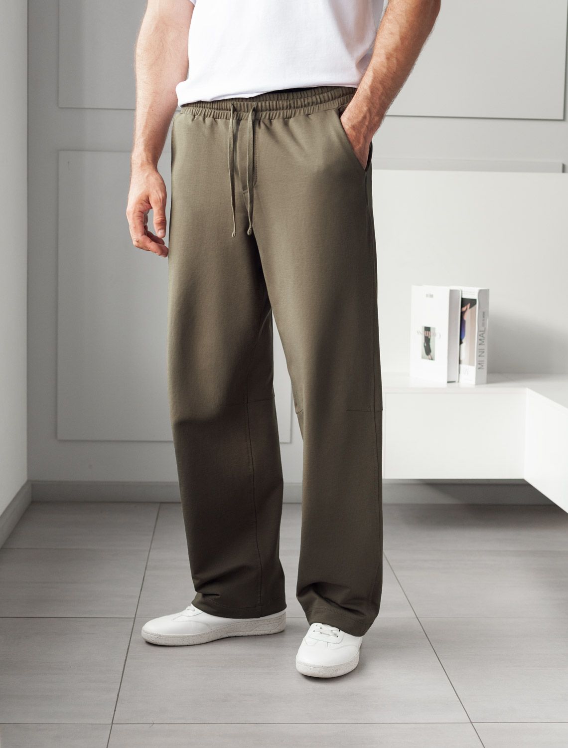 Было:2190руб. Акция НГ!1860руб. Брюки джоггеры на резинке из премиального футера двухнитки