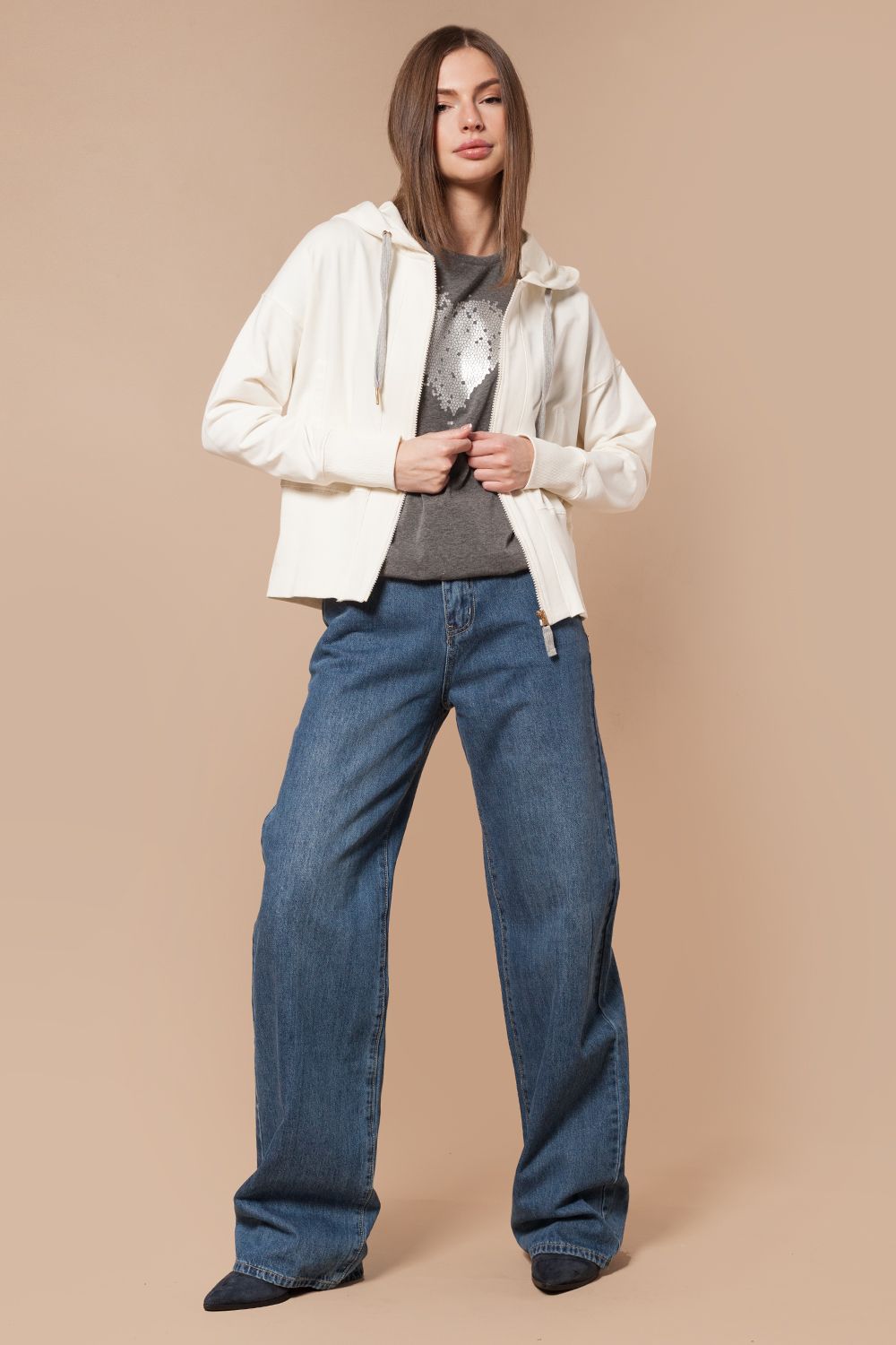 Ст.цена 1690р Худи на молнии с золотистой фурнитурой D49.712 молочный