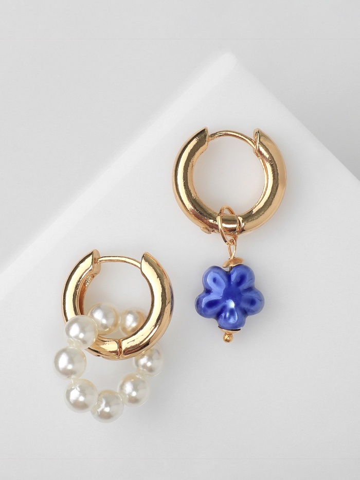 Серьги со съёмным элементом «Трансформер» цветок, цвет бело-синий в золоте