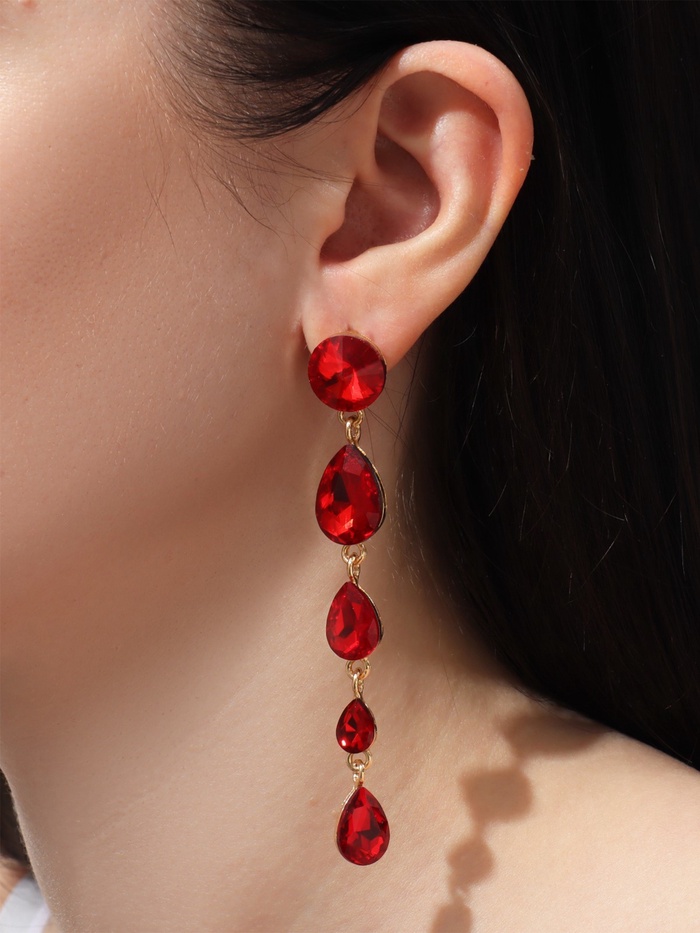 Серьги висячие со стразами «Драгоценность» капли, красные в золоте, 9.5 см