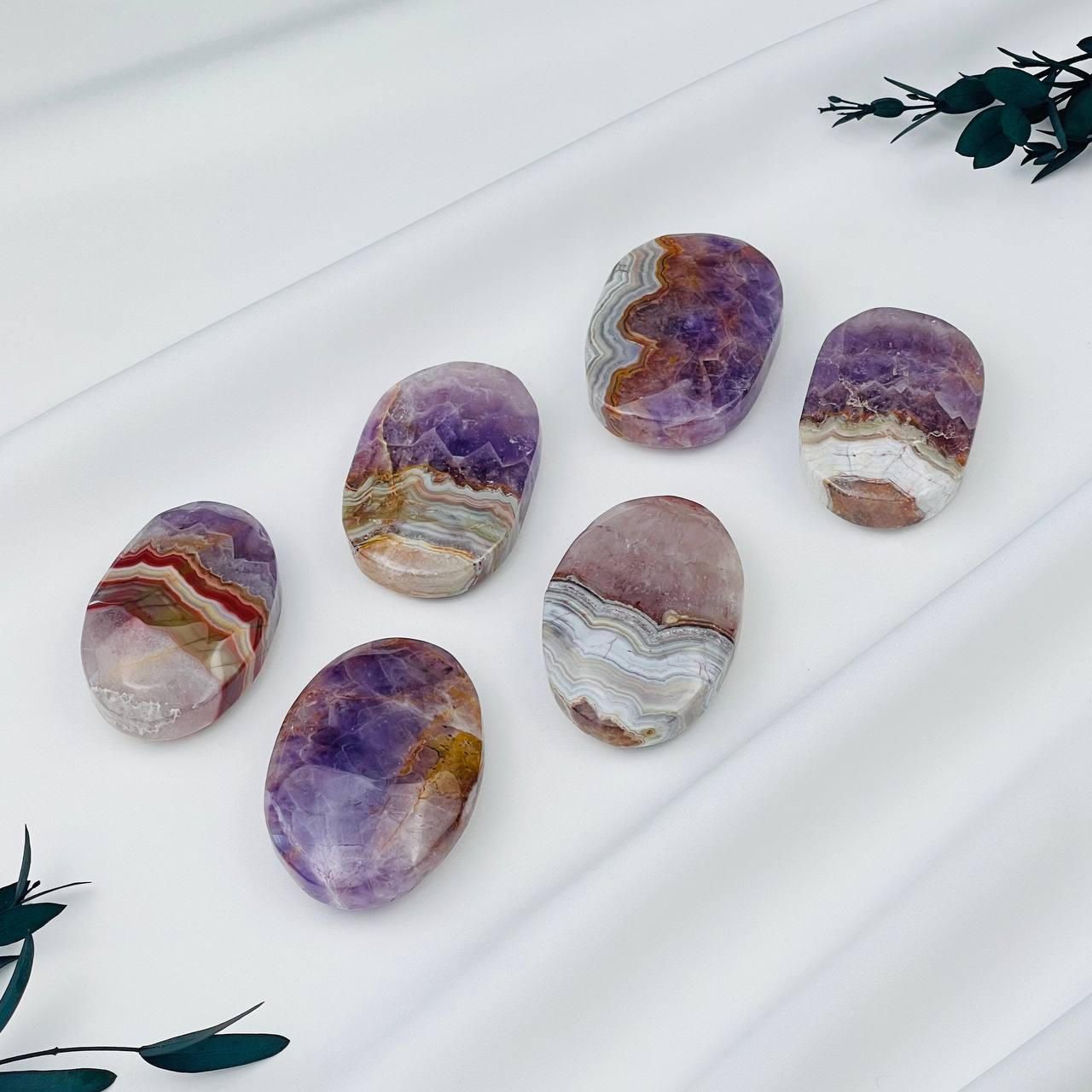 Радуга Самоцветов Галтовка из Аметиста с Кварцем