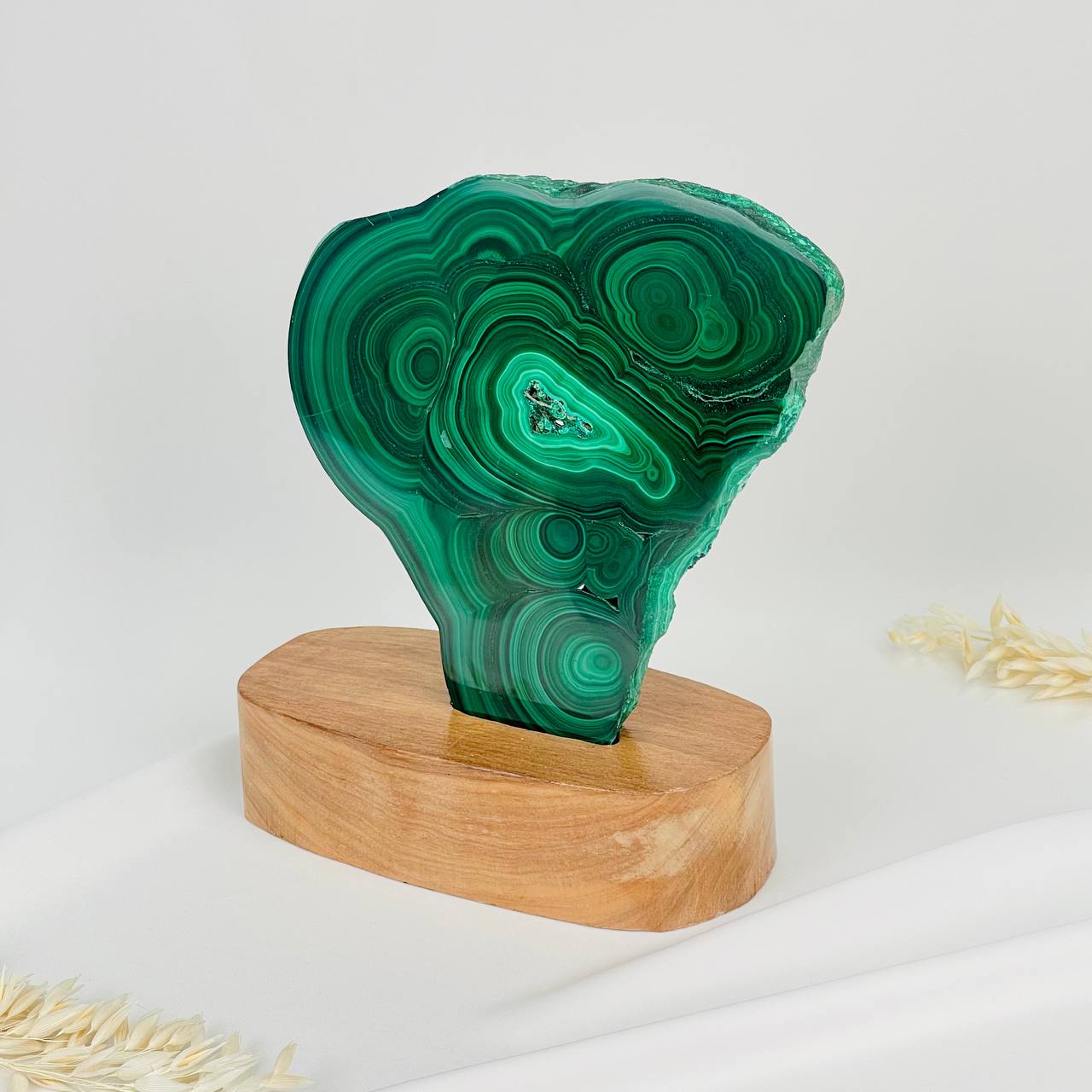 Радуга Самоцветов Срез Малахита на подставке