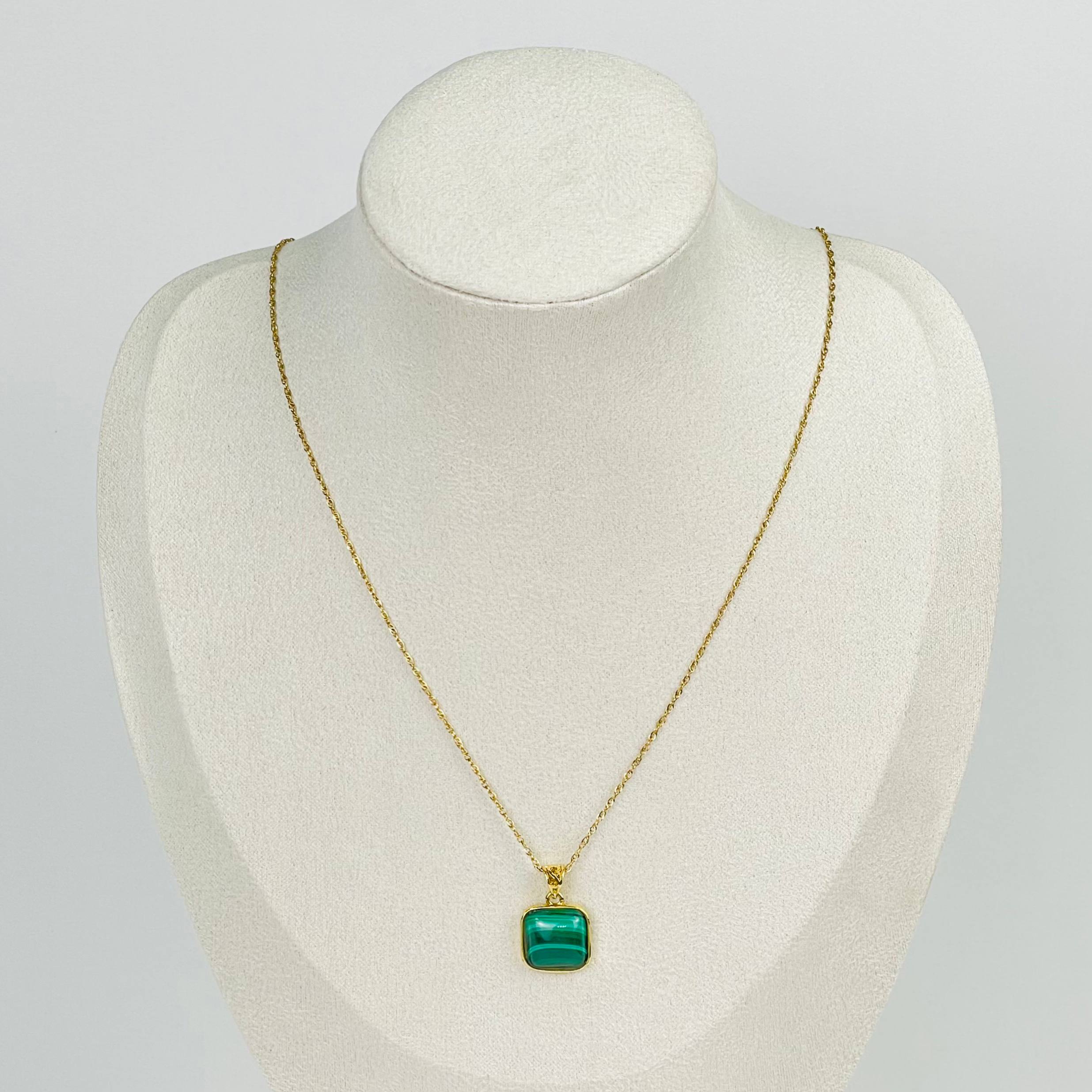 Радуга Самоцветов Кулон на цепочке из Малахита