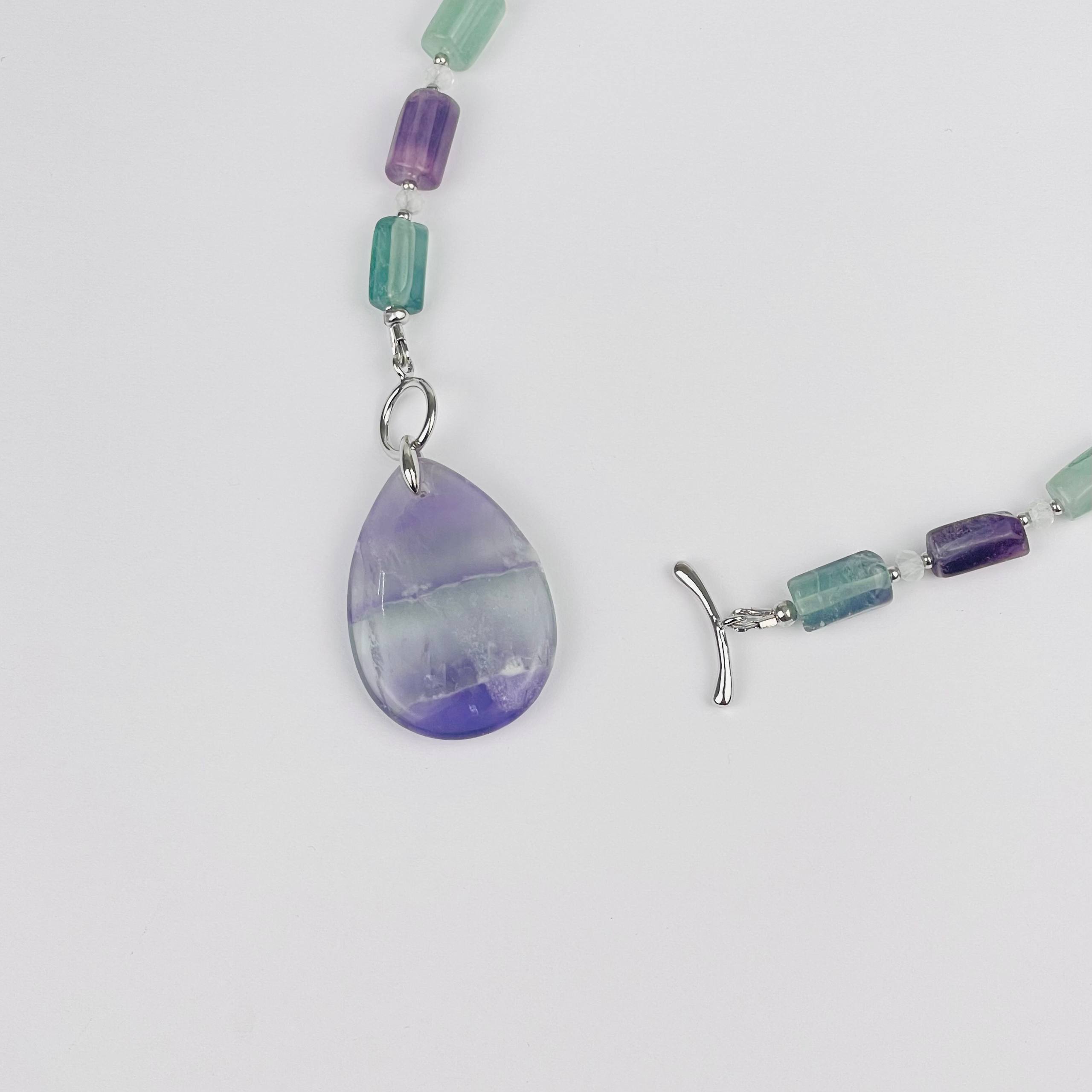 Радуга Самоцветов Колье из Флюорита и Лунного камня