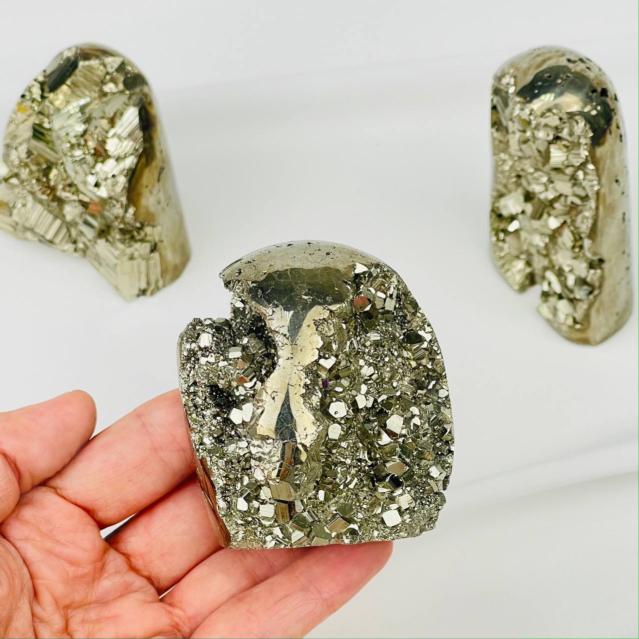 Радуга Самоцветов Сростки кристаллов Пирита