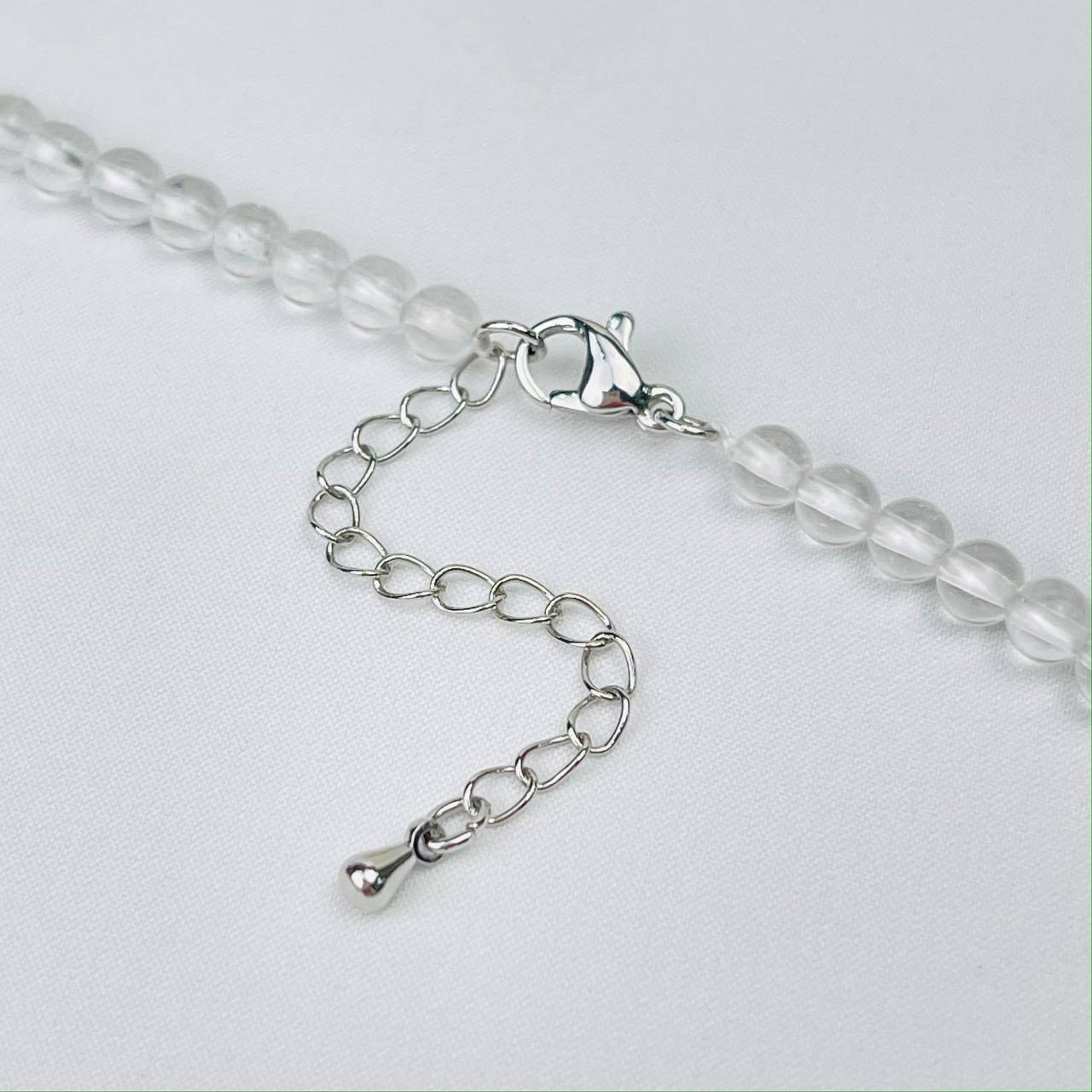 Радуга Самоцветов Колье из Горного Хрусталя и Апатита с кулоном из Лодолита