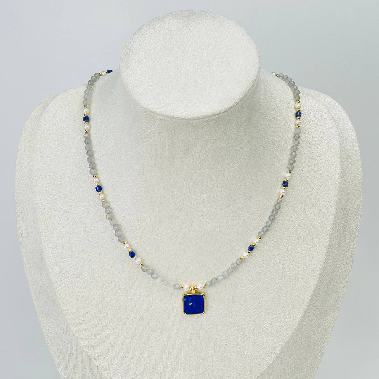 Радуга Самоцветов Колье из Лабрадора, Жемчуга и Лазурита