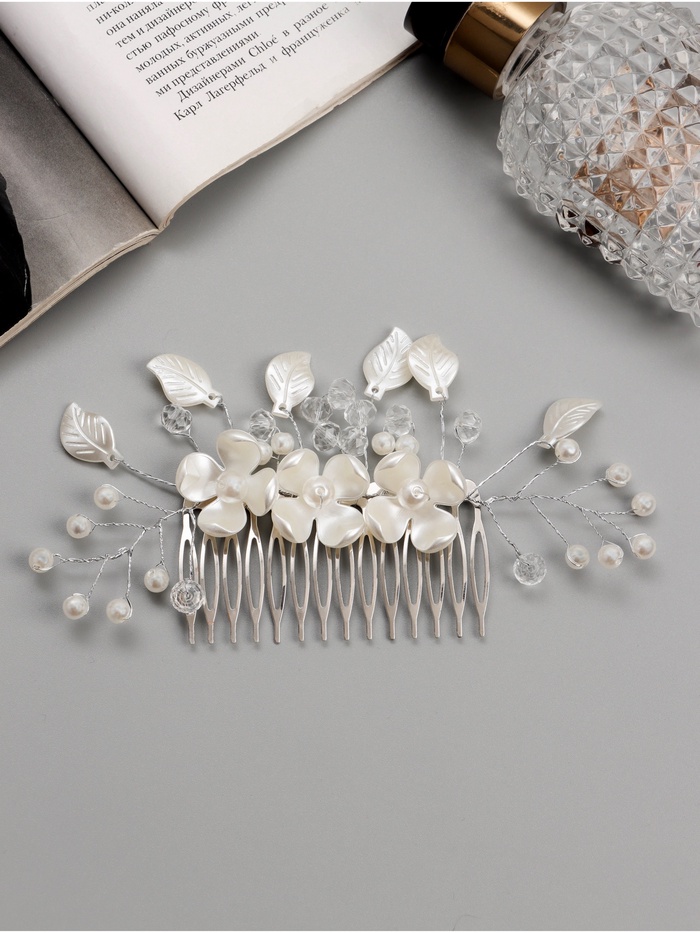 Гребень для волос QF «Эмилия», цветы листочки, 11×6.5 см, белый