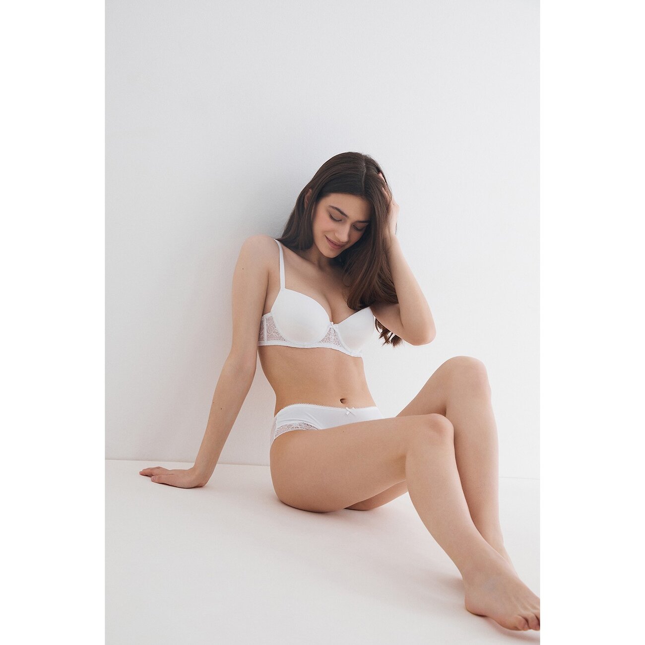 ст. цена847руб.! Infinity Lingerie Бюстгальтер 31204110973белый