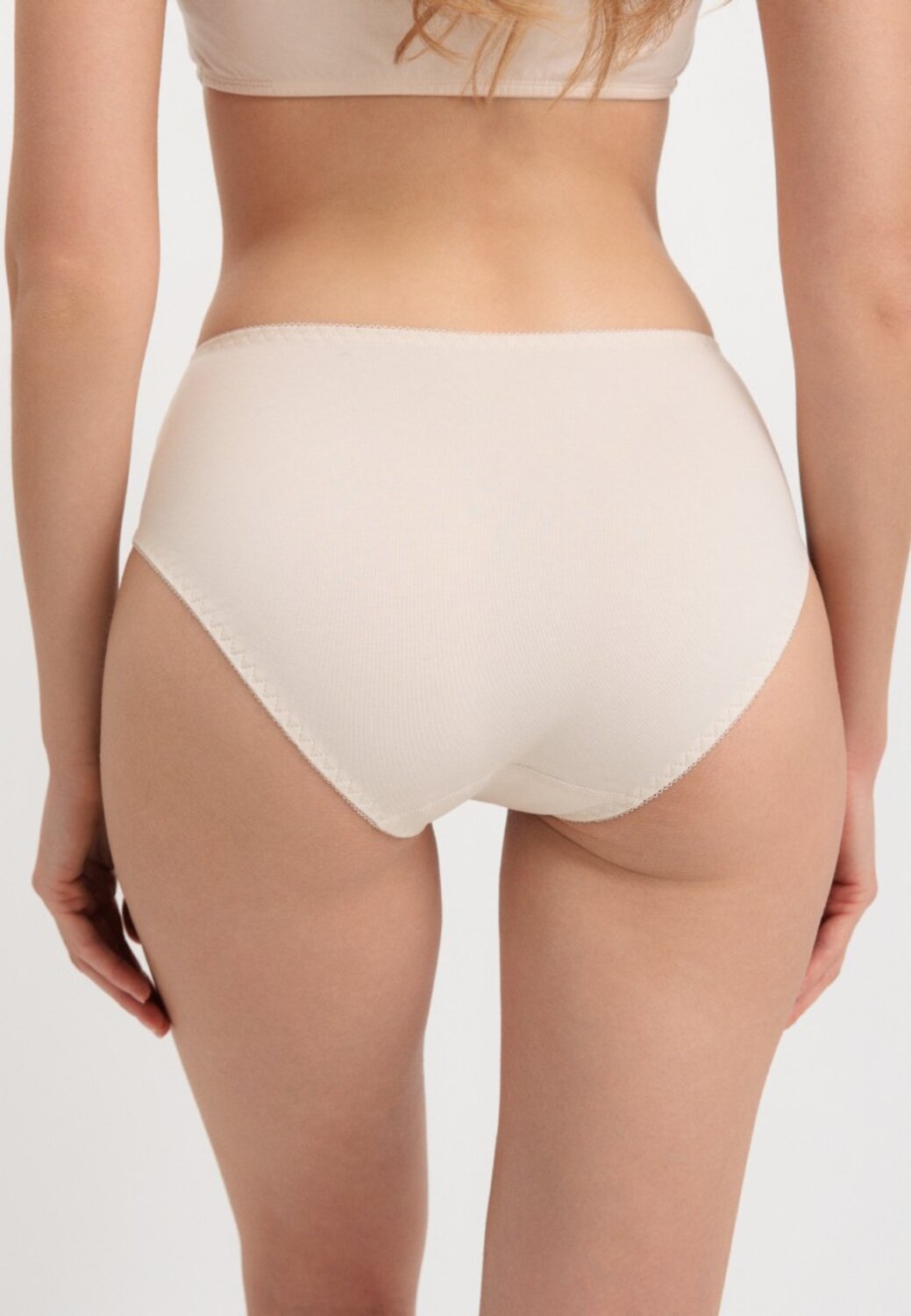Conte elegant Трусы BASIC COLLECTION LB 5005 (коробочка)natural