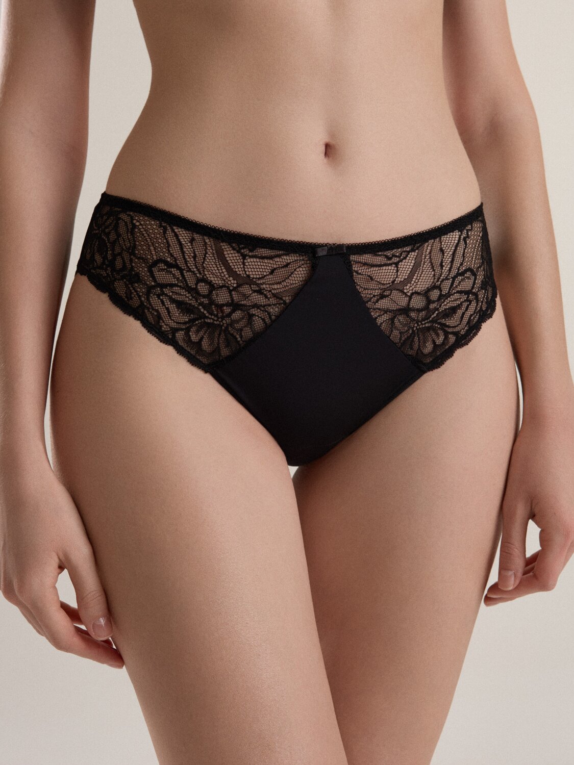 Conte elegant Трусы AUTOGRAPH RP3164белый;красный;черный