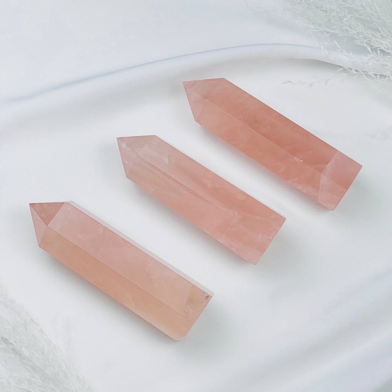 Радуга Самоцветов Кристалл из Розового кварца