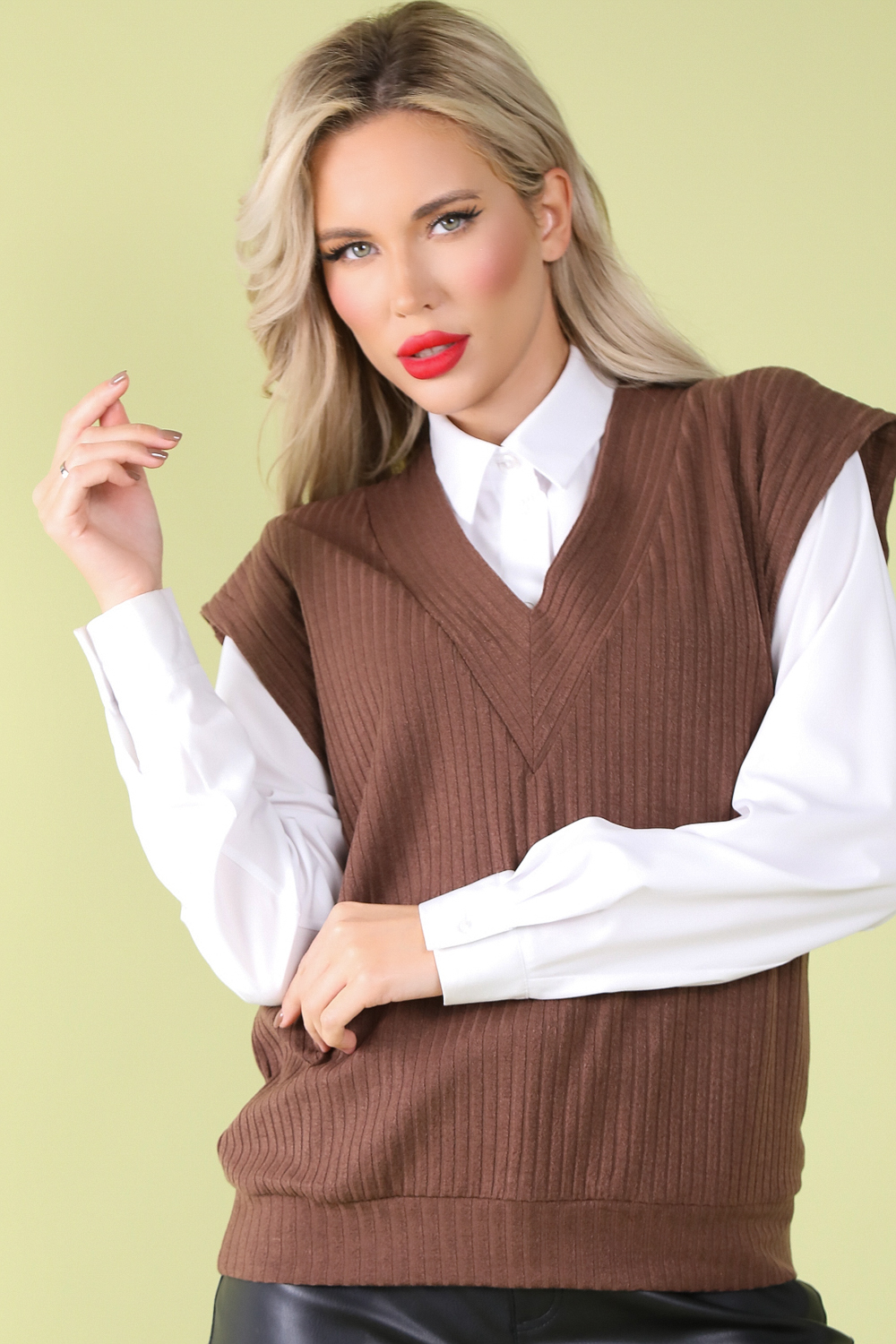 СТ. ЦЕНА 800 руб//Жилет Элли (мокко)