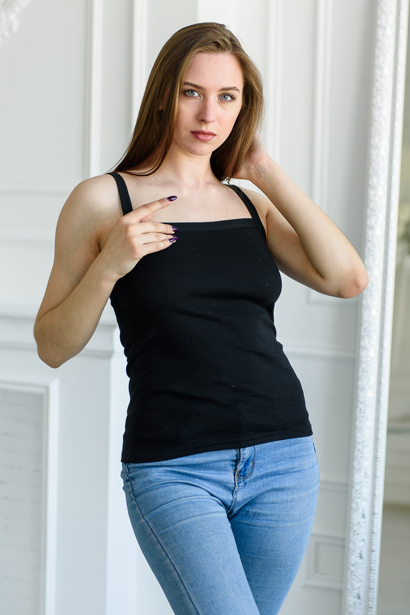 Топ женский из рибаны черный