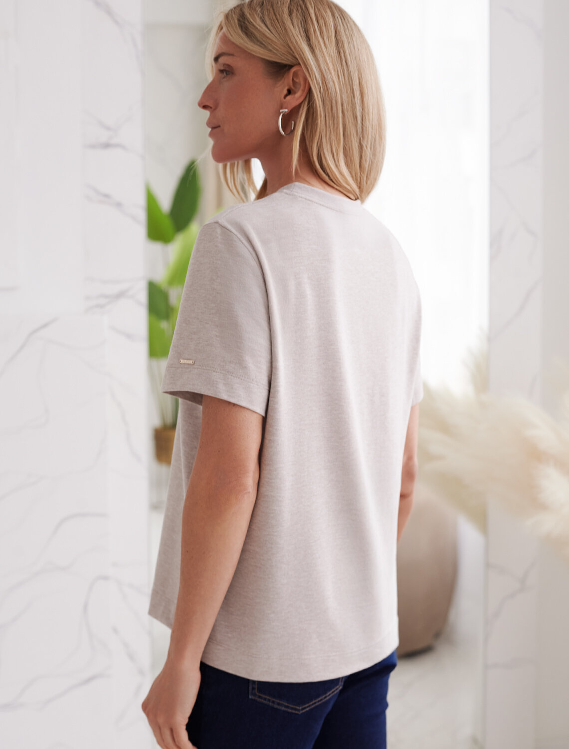 ст. цена1390руб.! VILATTE Футболка D49.110кофейный меланж_леопард