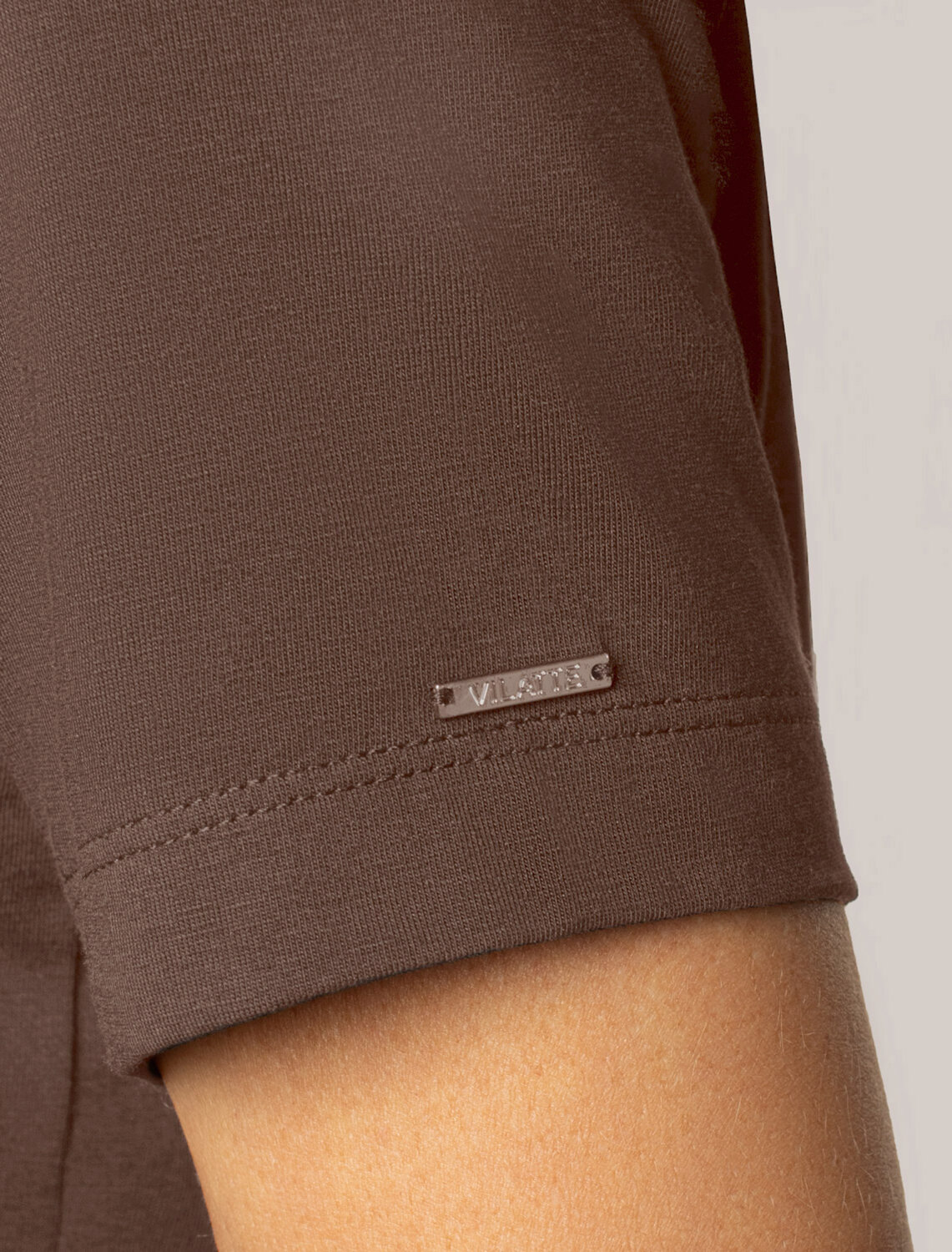 ст. цена1490руб.! VILATTE Футболка D49.110т. кофейный_own story